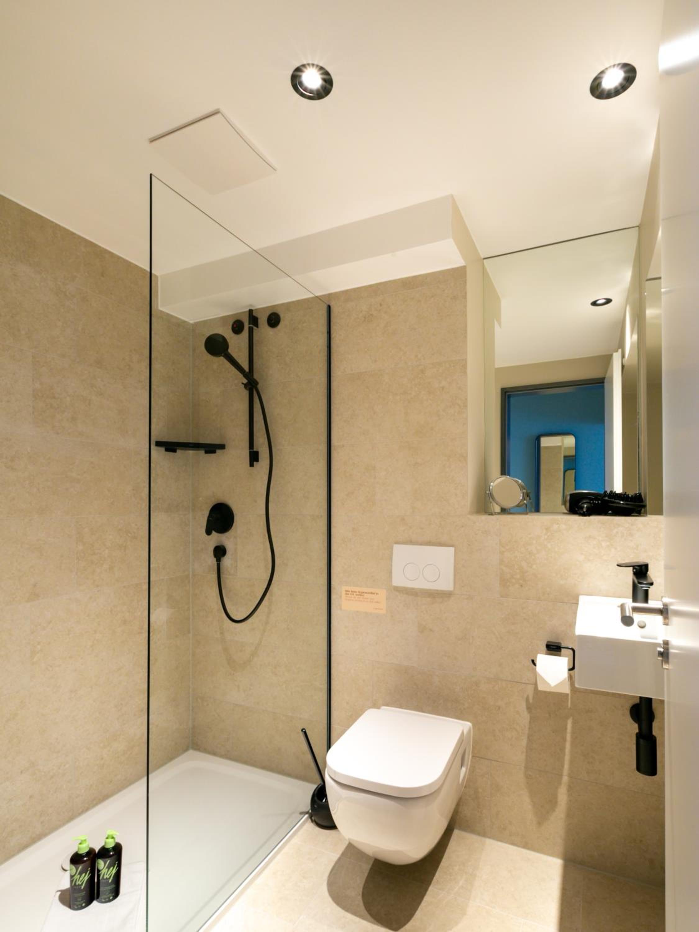 Economy Suite - Photo 3