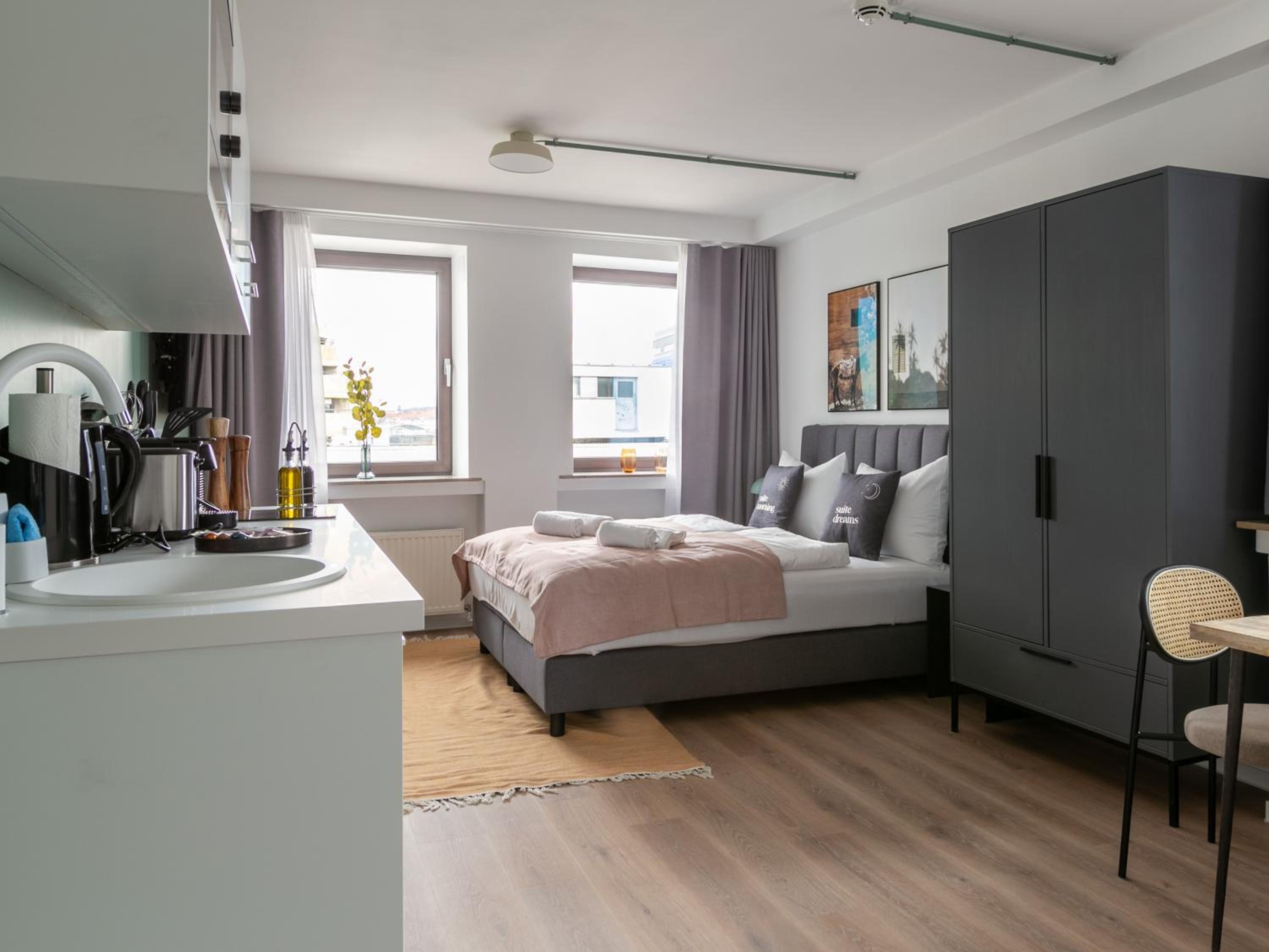 Suite with river view - Photo 11