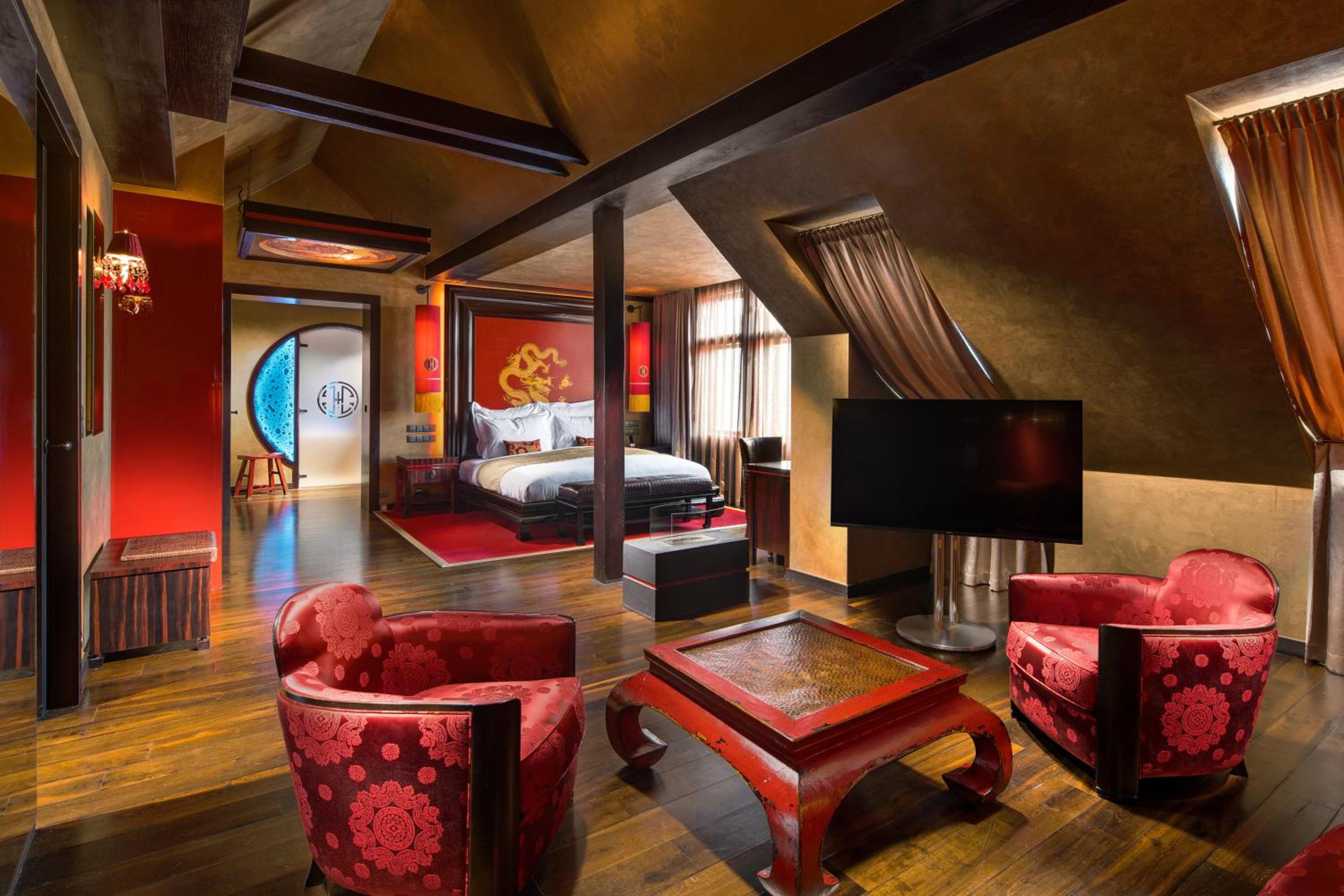 Presidential Suite thumbnail 6