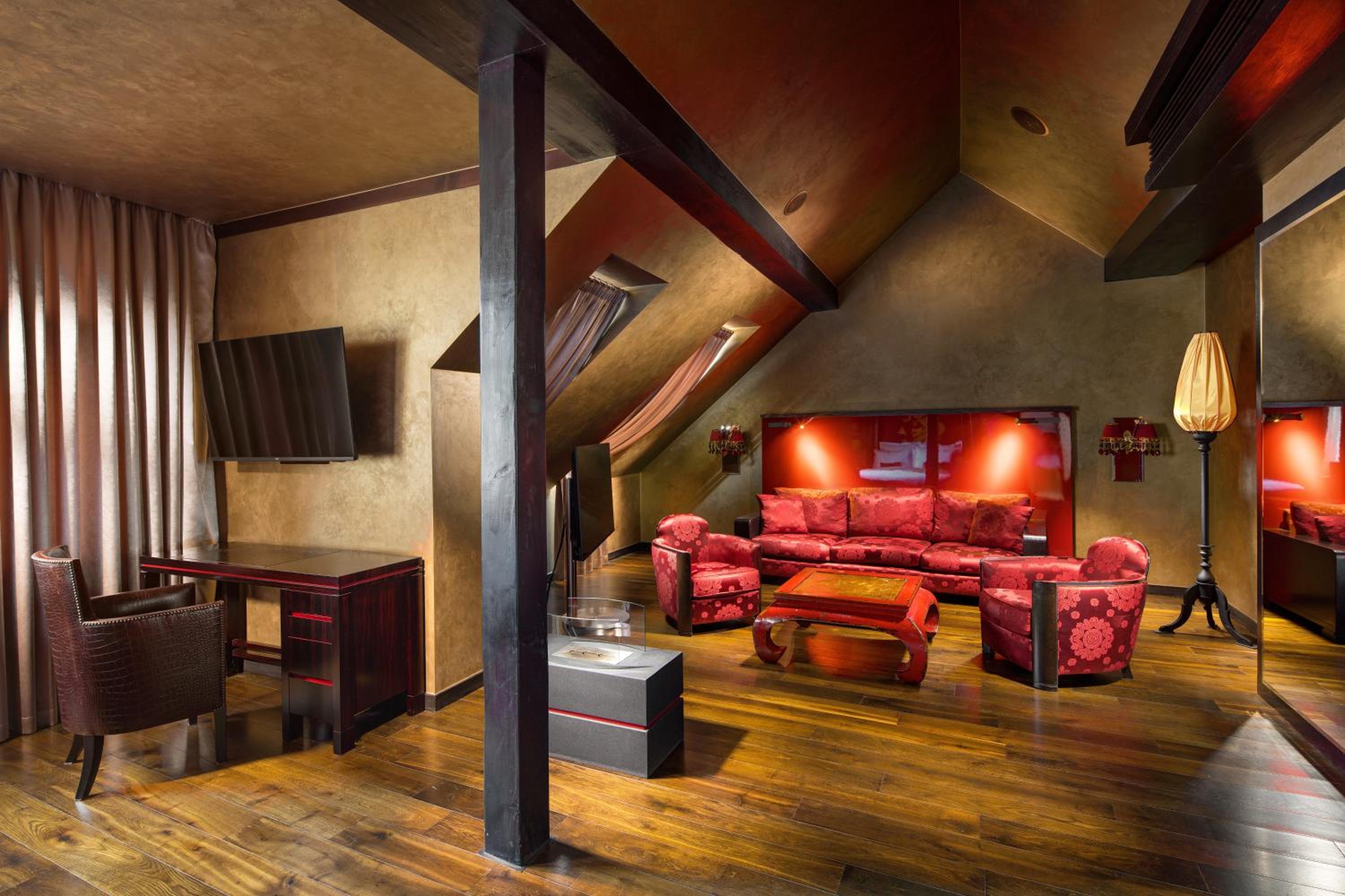 Presidential Suite thumbnail 5