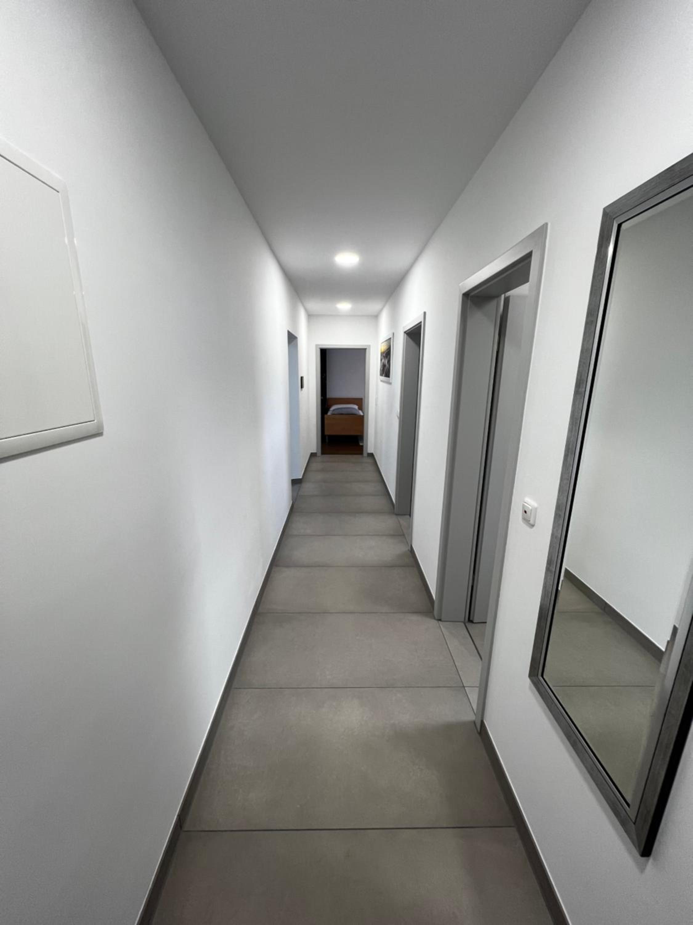 Apartment - Ground Floor photo 2