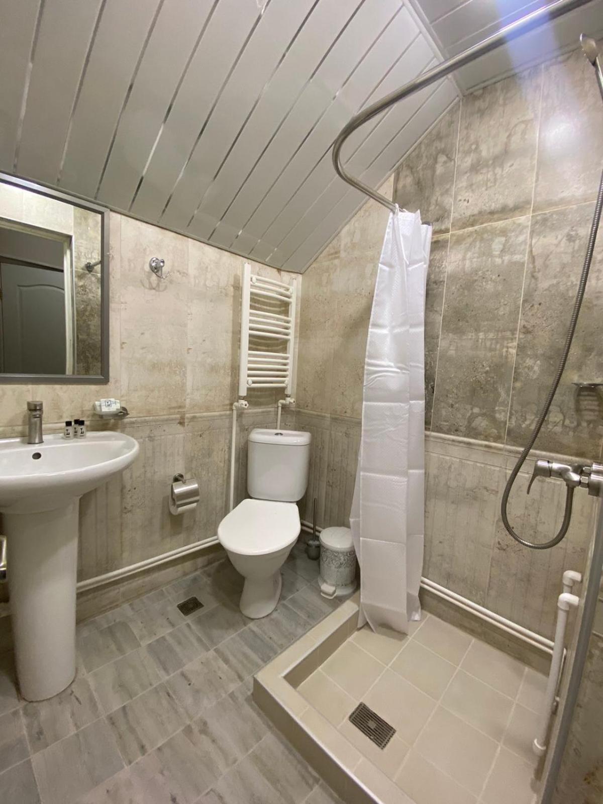 Standard Triple Room photo 3