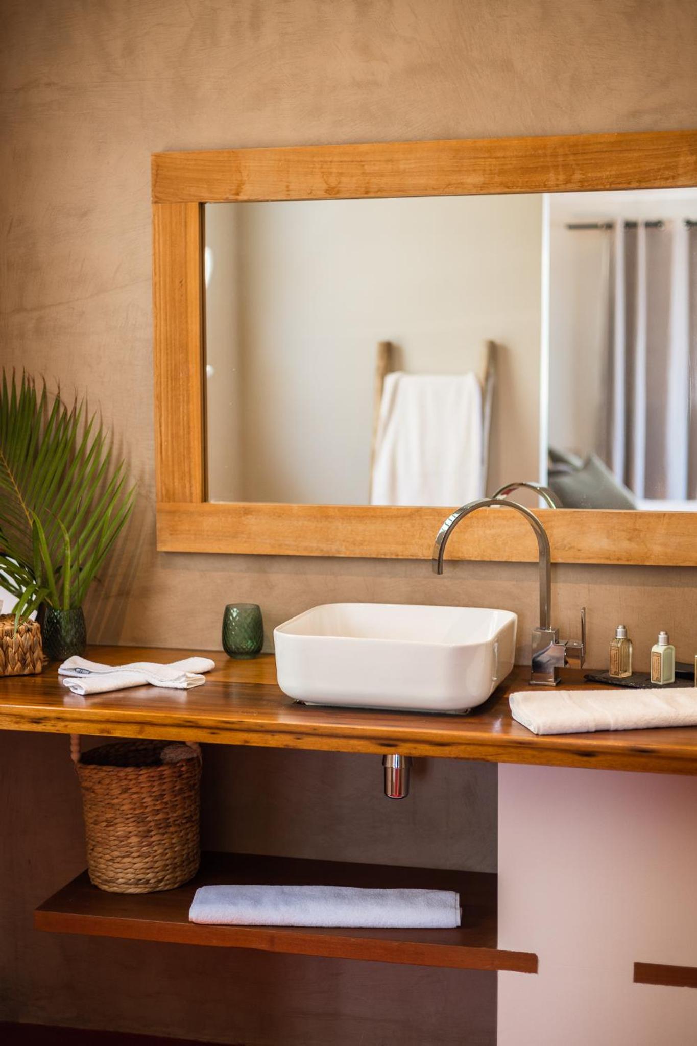 Exclusive Suite, Jacuzzi, Sea View photo 3
