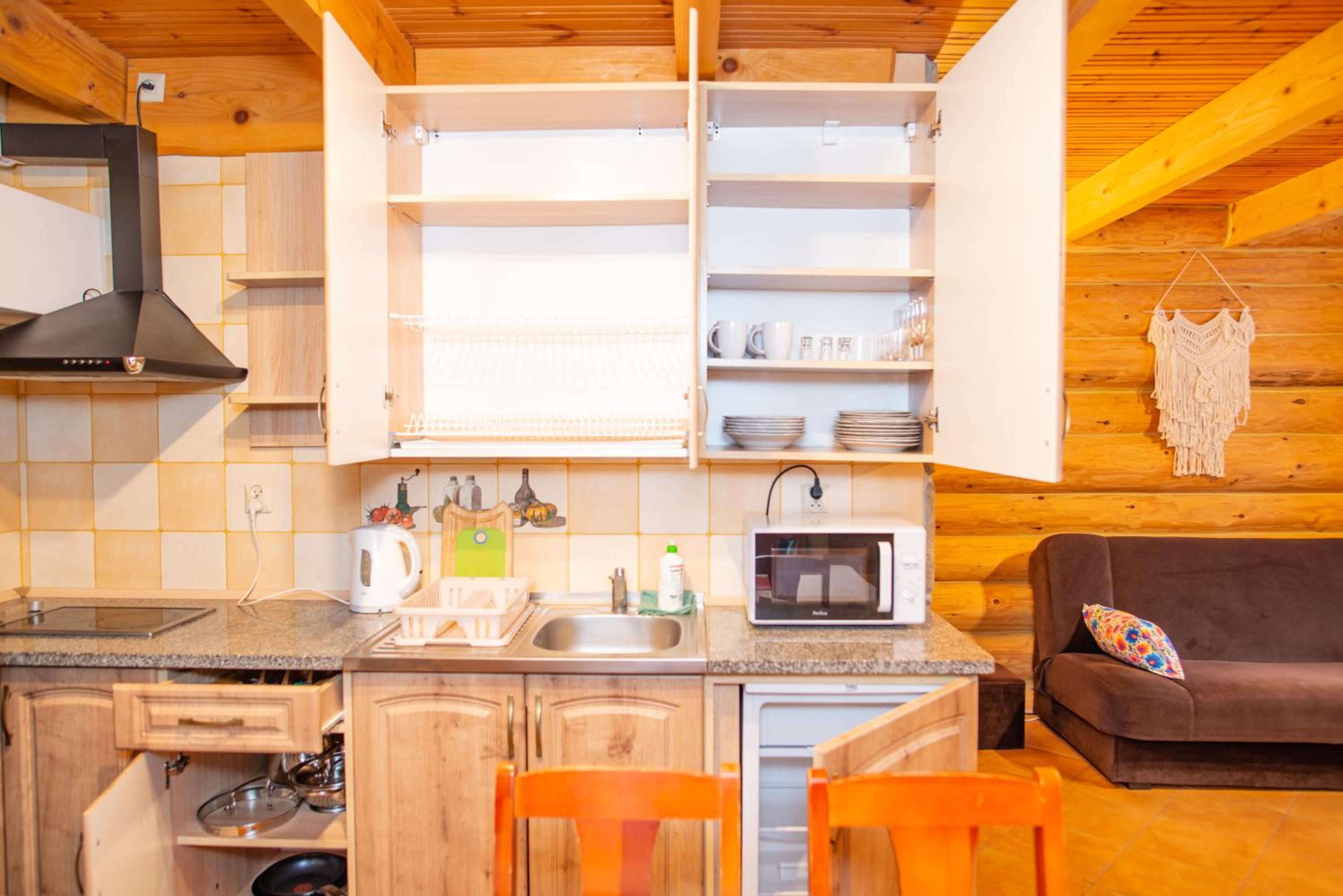 Two-Bedroom House - Photo 17