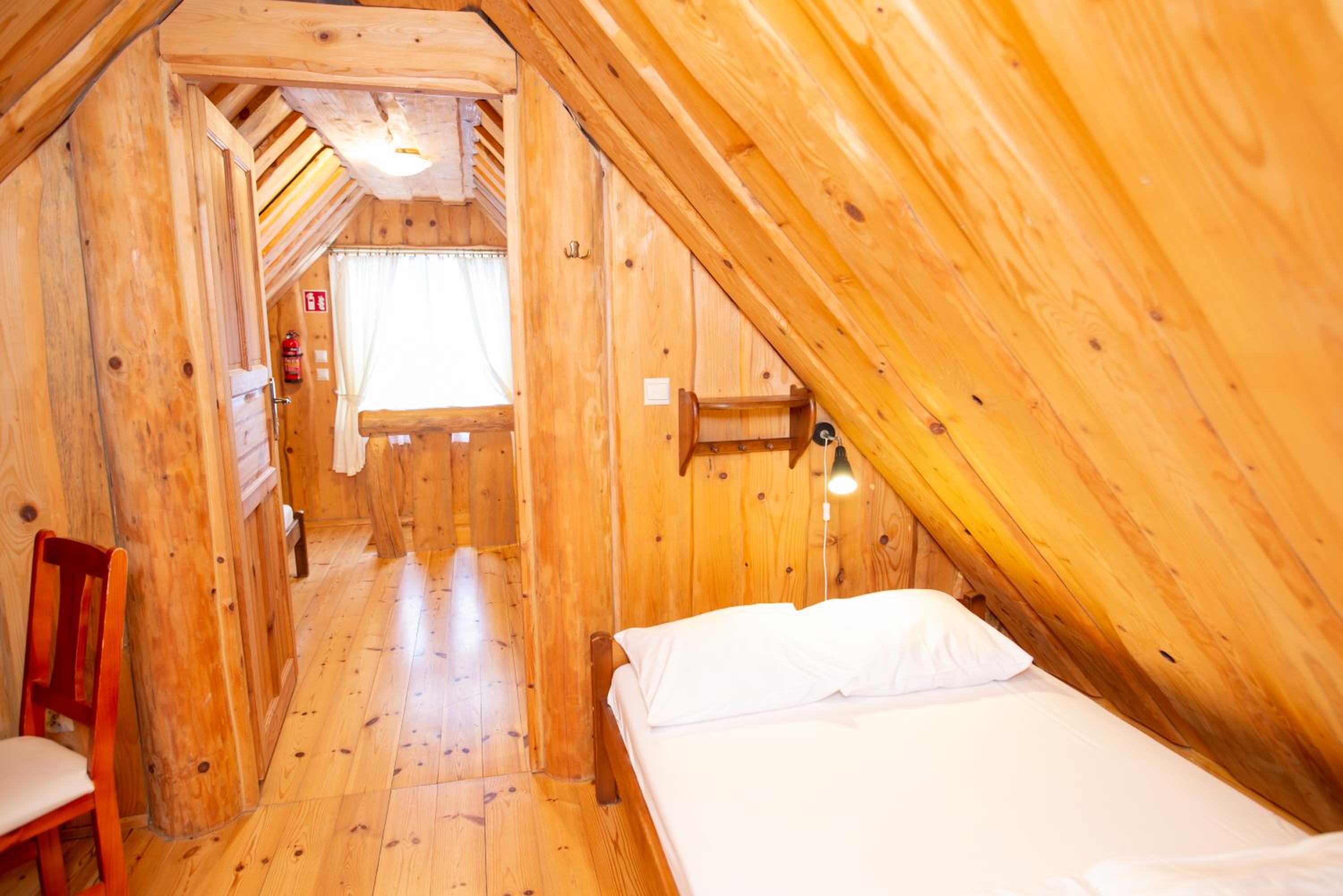 Two-Bedroom House - Photo 11