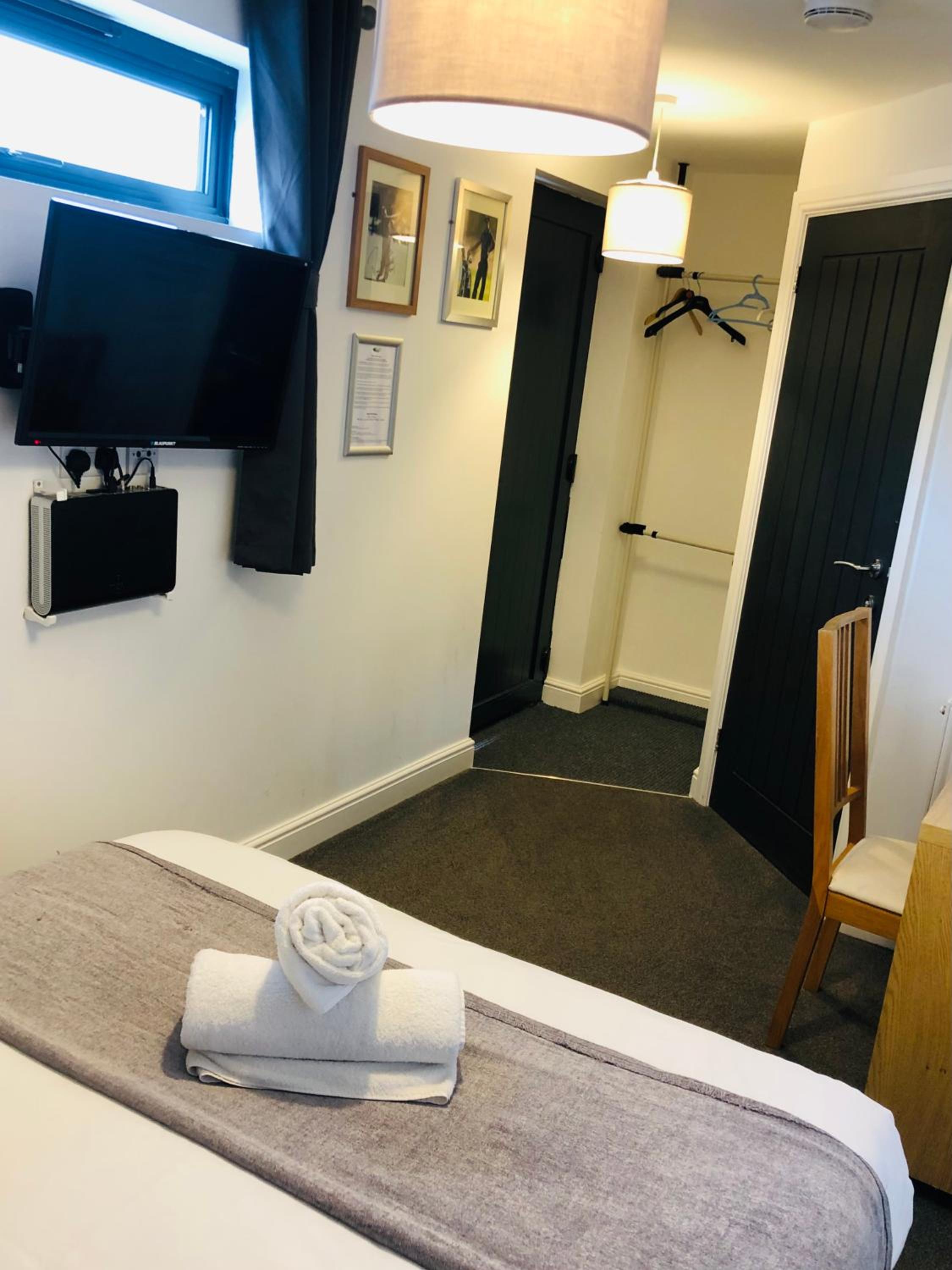 Budget Single Room photo 2