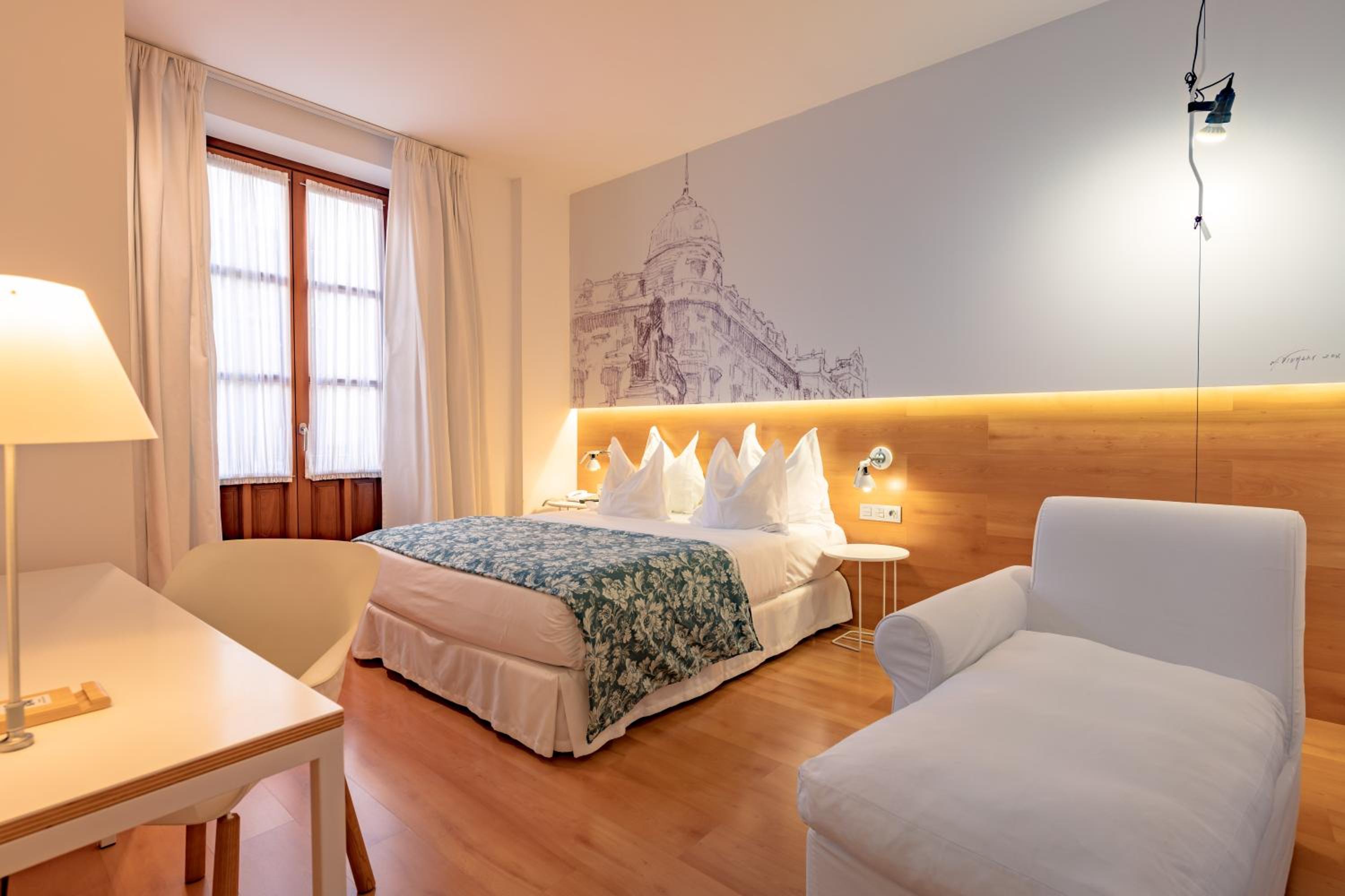 Executive Double Room - Photo 3