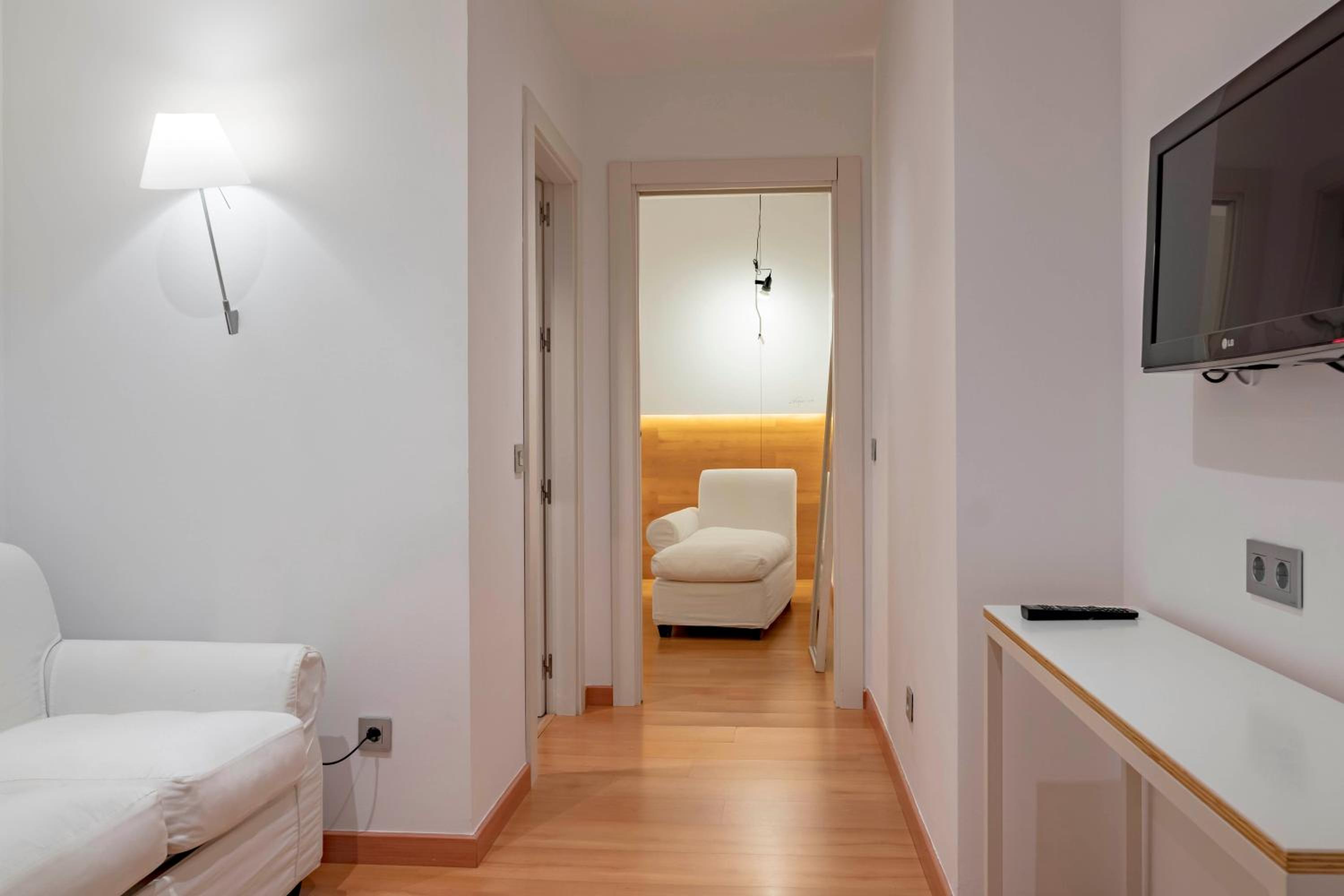Executive Double Room - Photo 7