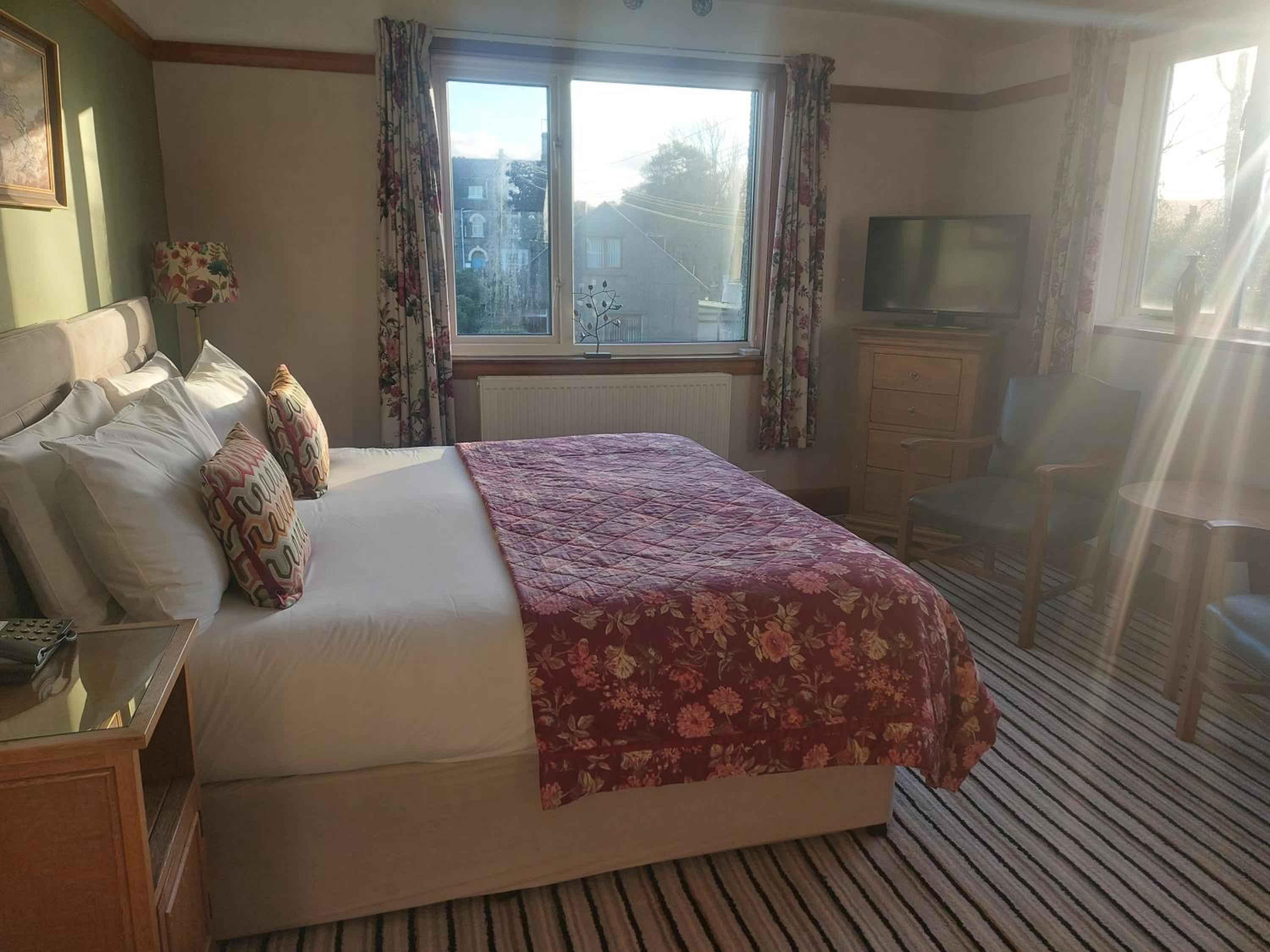 Standard Double Room - Photo 16