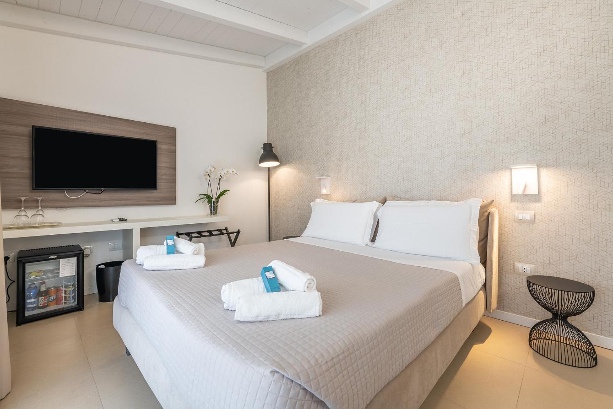 Quarto triplo com vista para o jardim