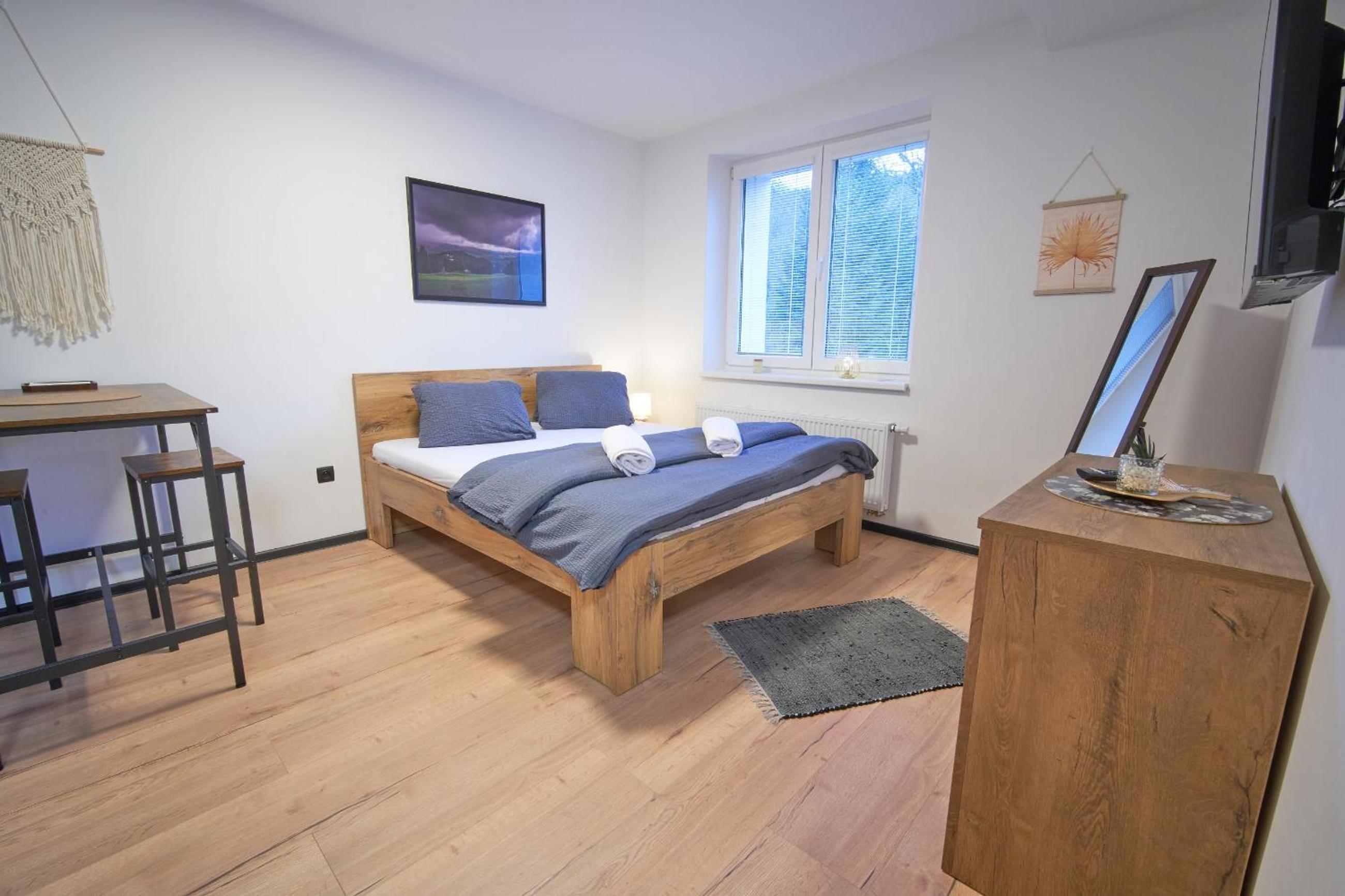 Apartment photo 2