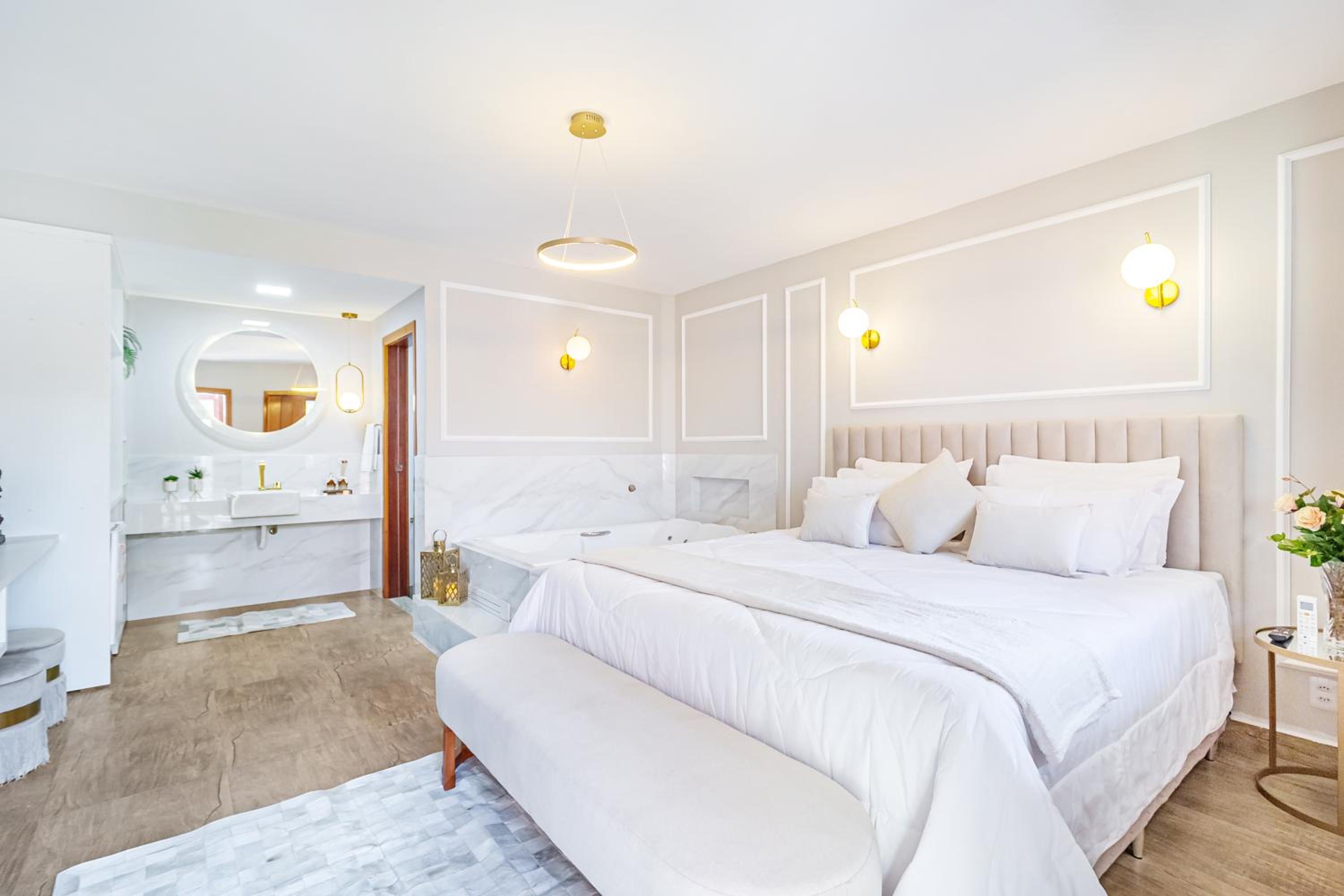 Queen Room with Spa Bath photo 1