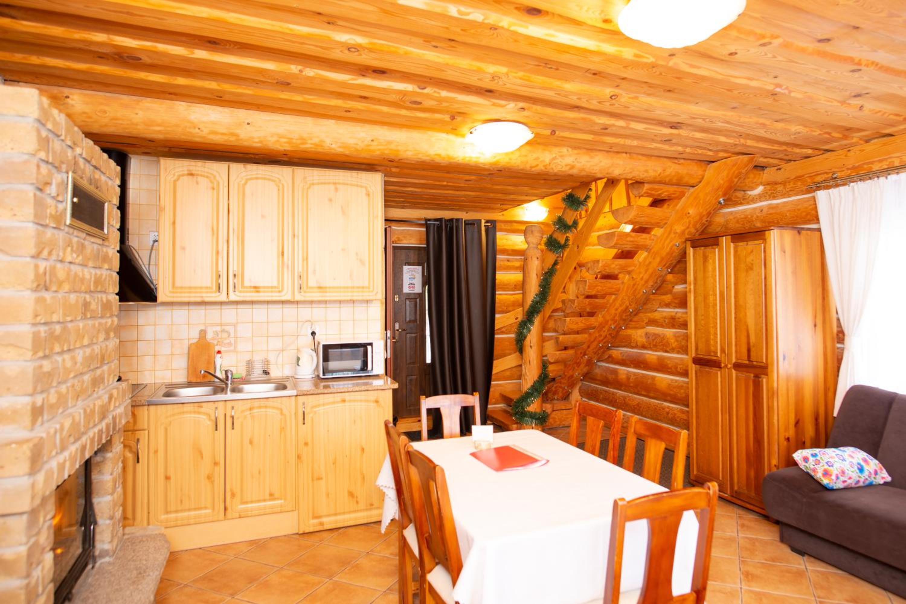 One-Bedroom House - Photo 3