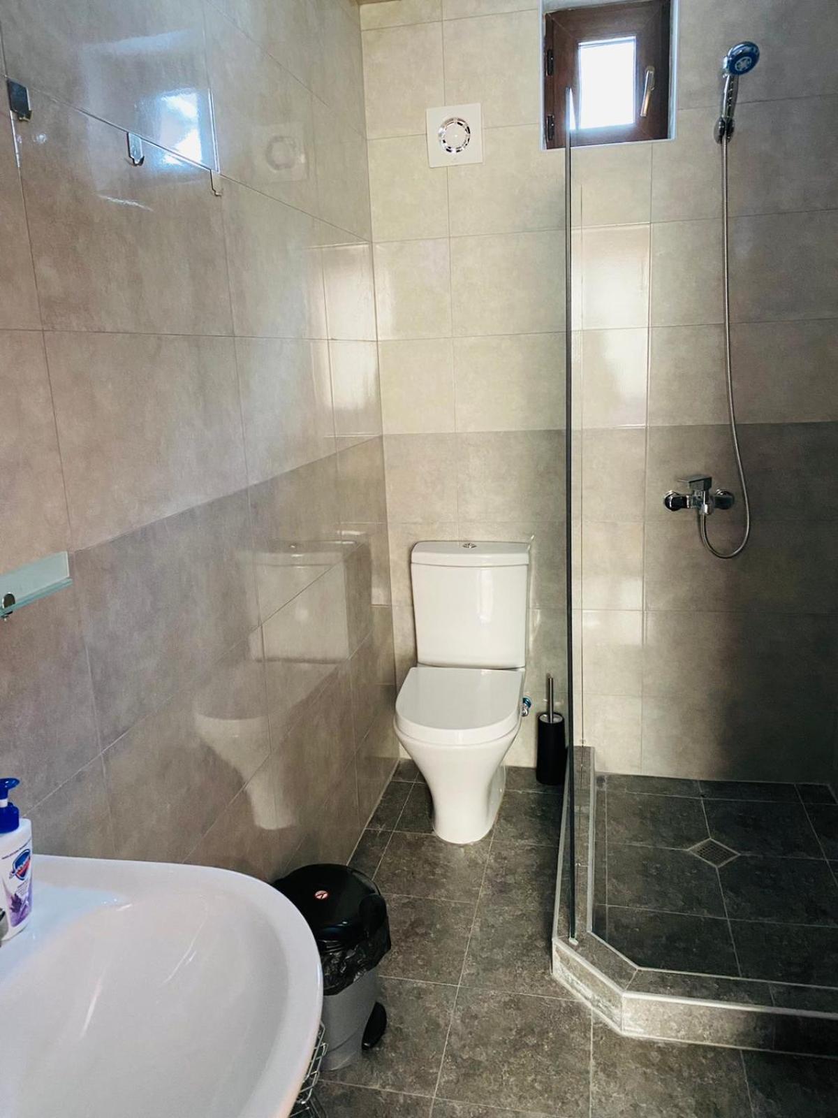 Large Single Room photo 2