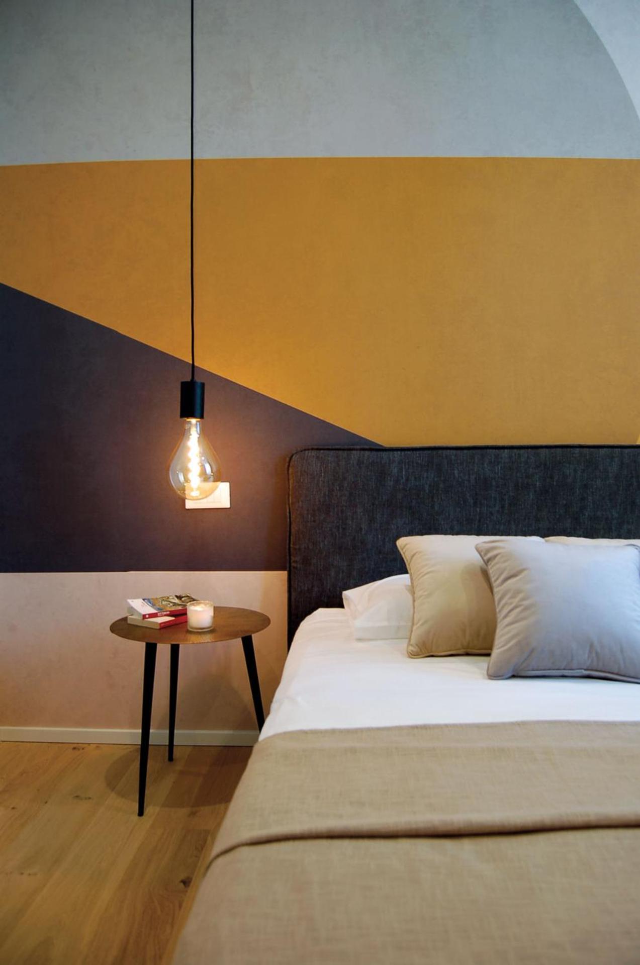 Two-Bedroom Apartment - Photo 12