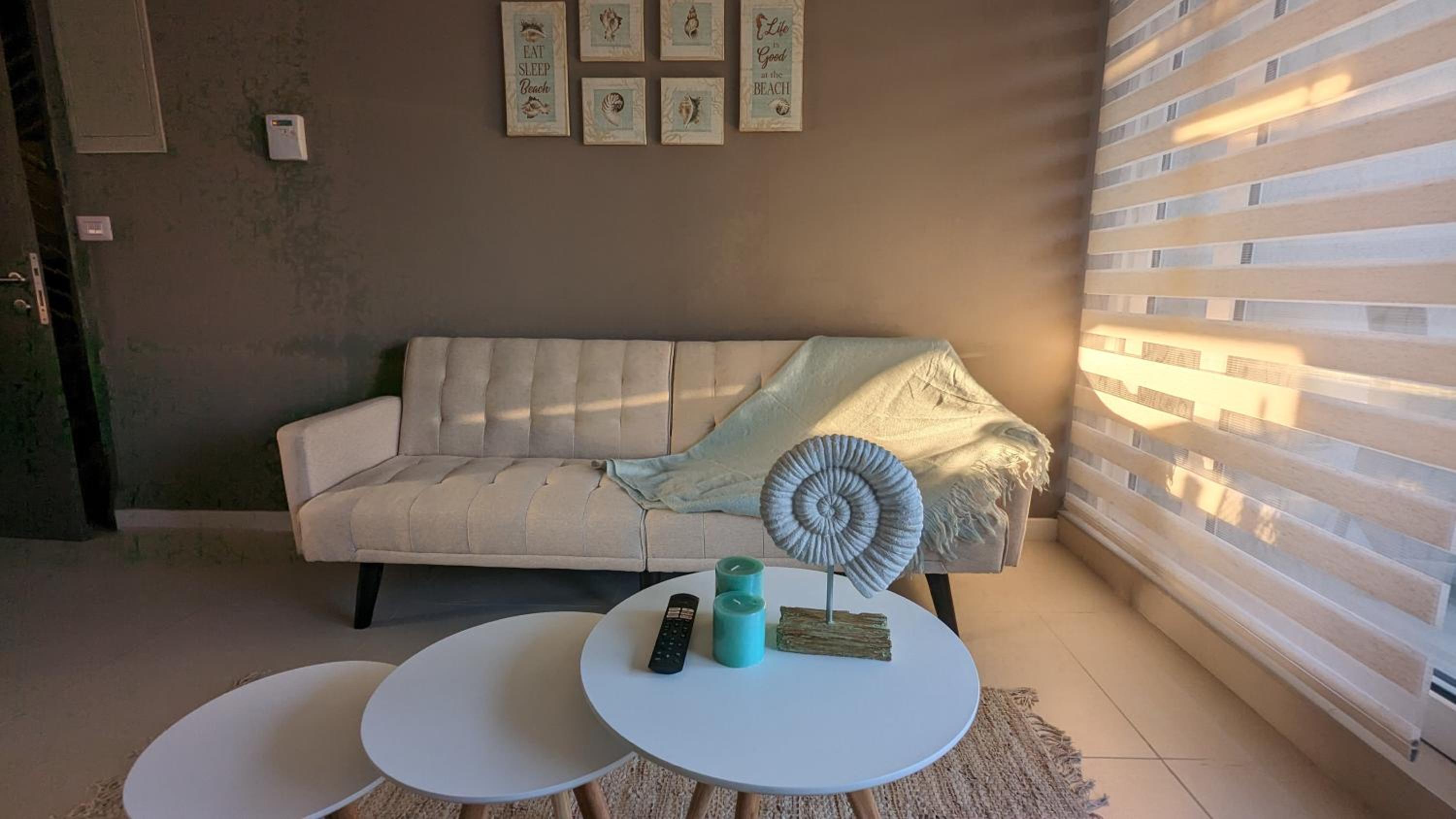 One-Bedroom Apartment photo 3