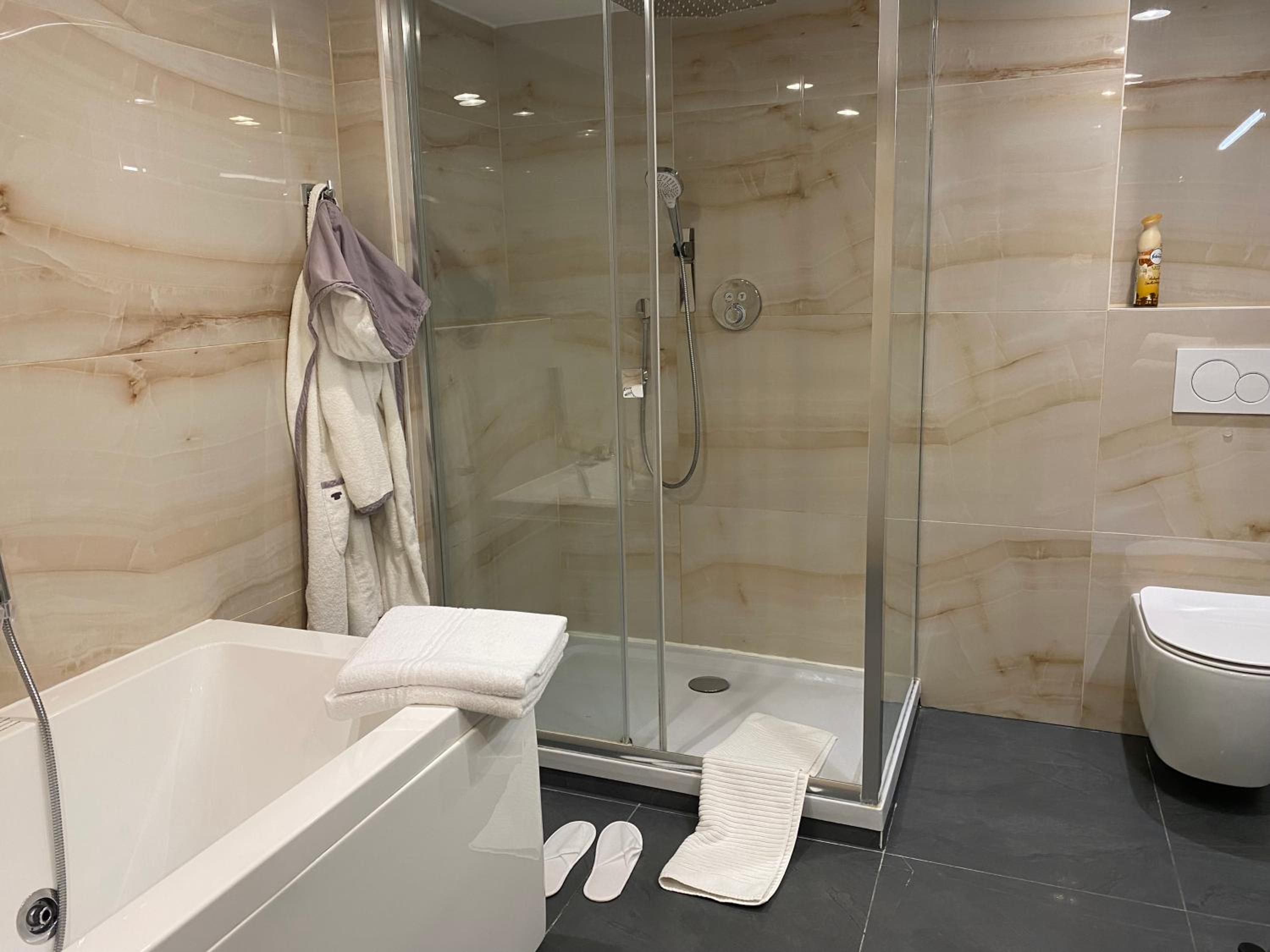 Two-Bedroom Apartment - Photo 10