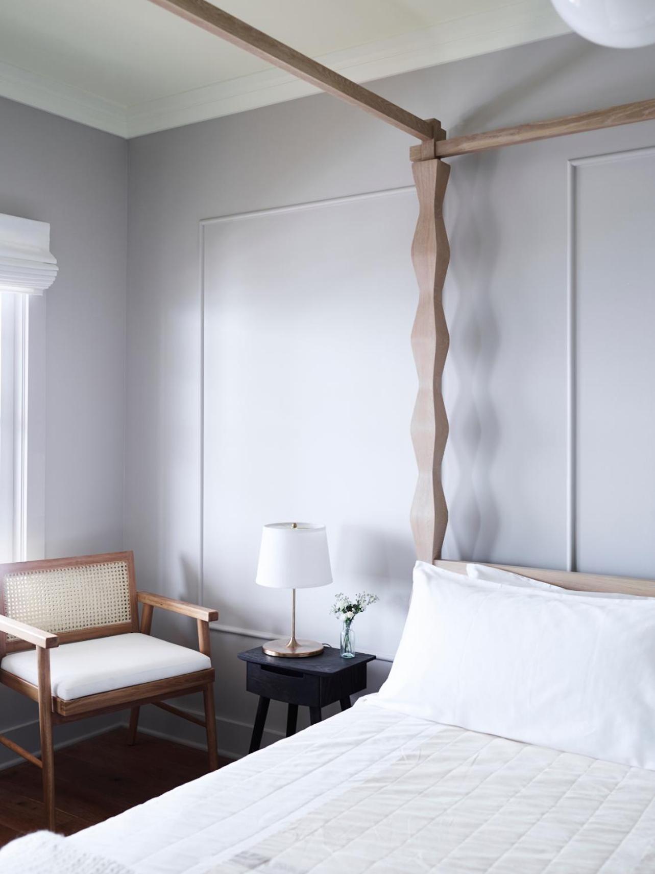 King Room with Balcony - Photo 5