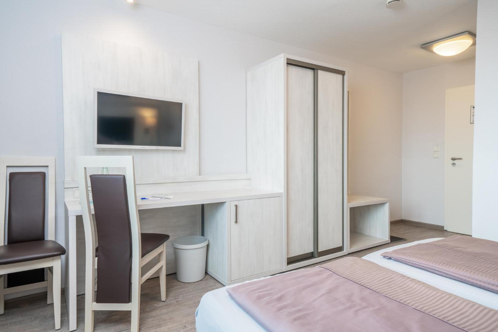 Double Room with Sea View photo 2