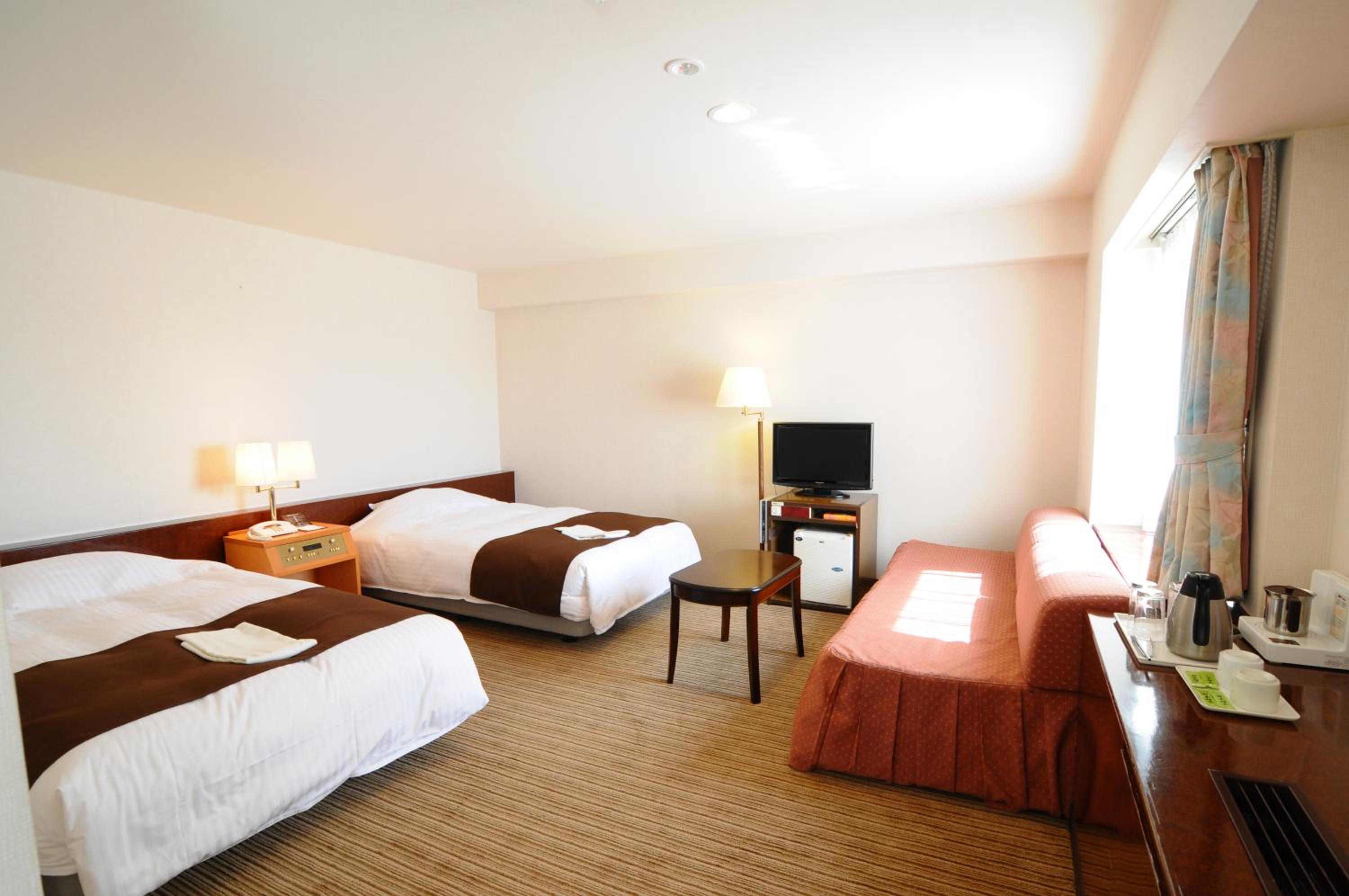 Deluxe Twin Room - Smoking photo 1
