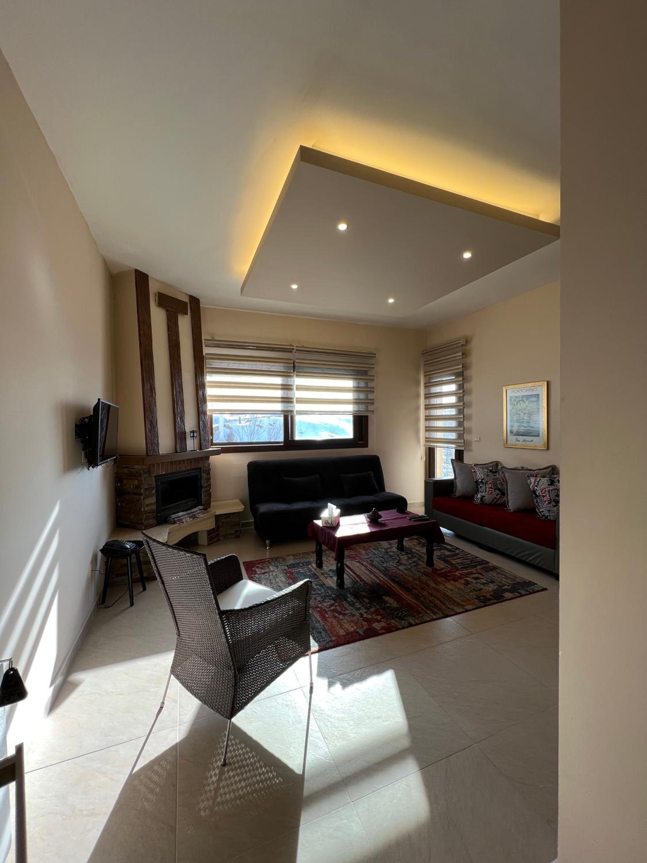 Deluxe Apartment photo 2