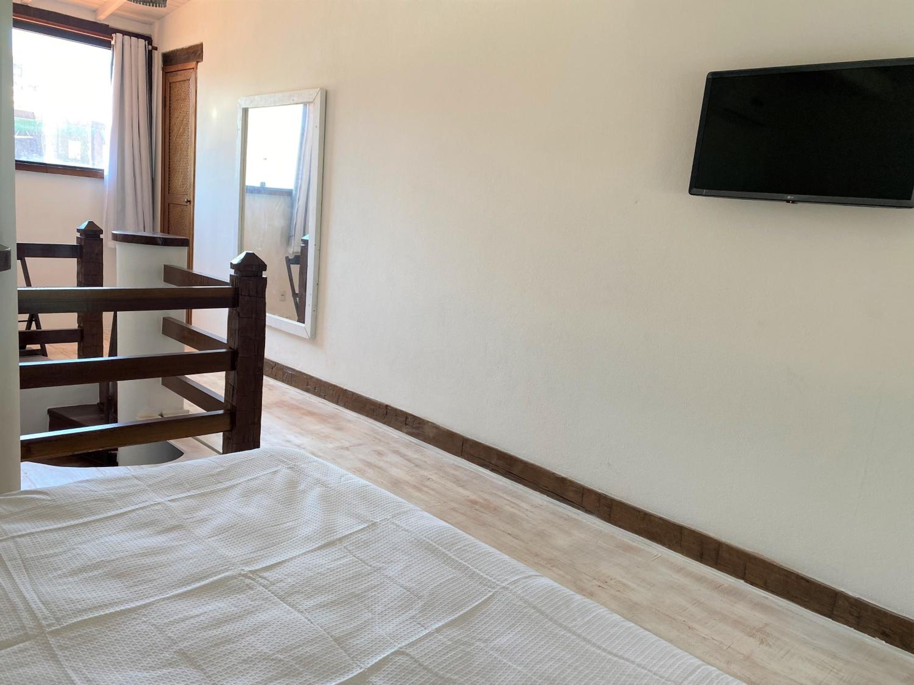 Double Room with Balcony (3 Adults) photo 3