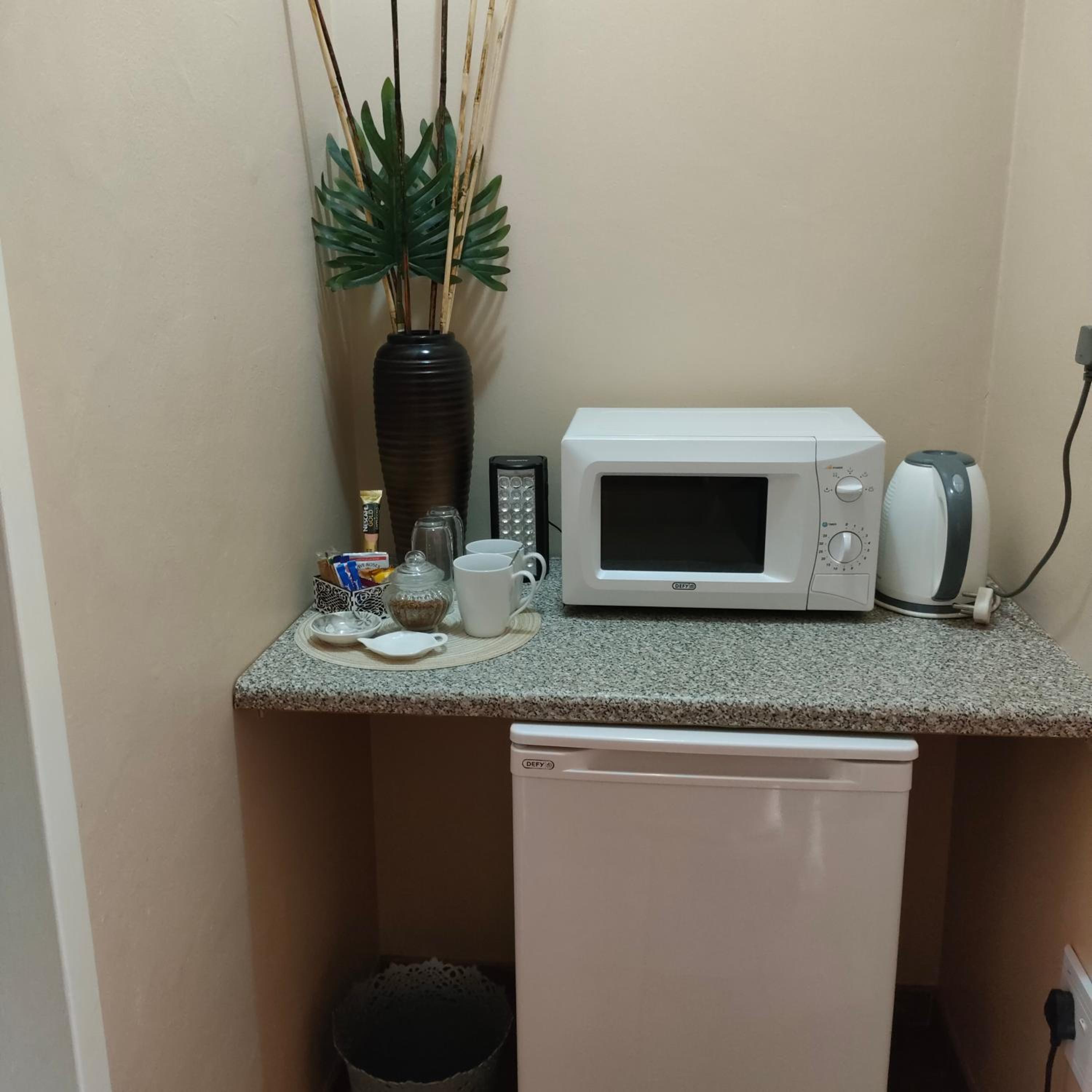 Double Room with Private Bathroom - Photo 5