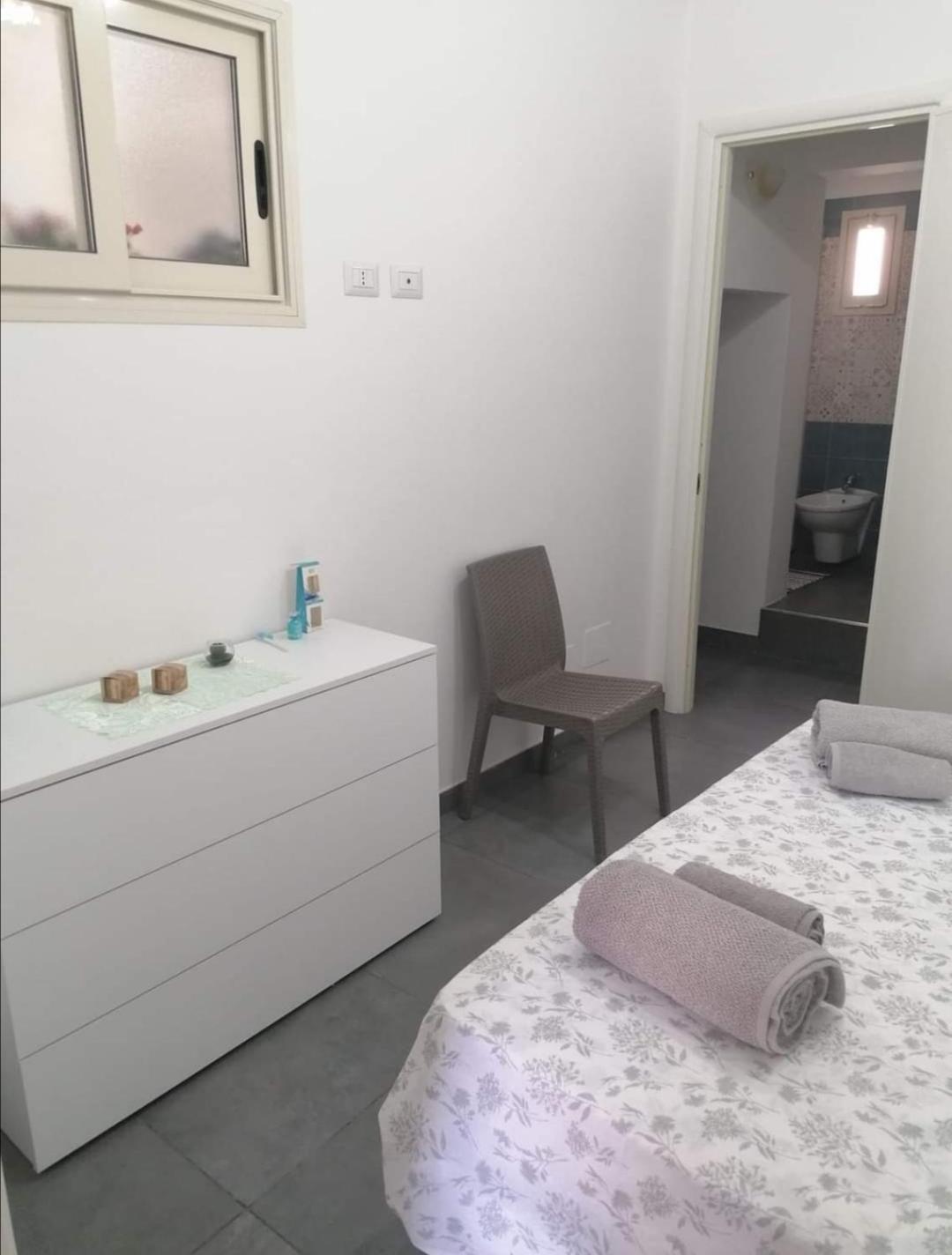 Two-Bedroom Deluxe Apartment with Balcony