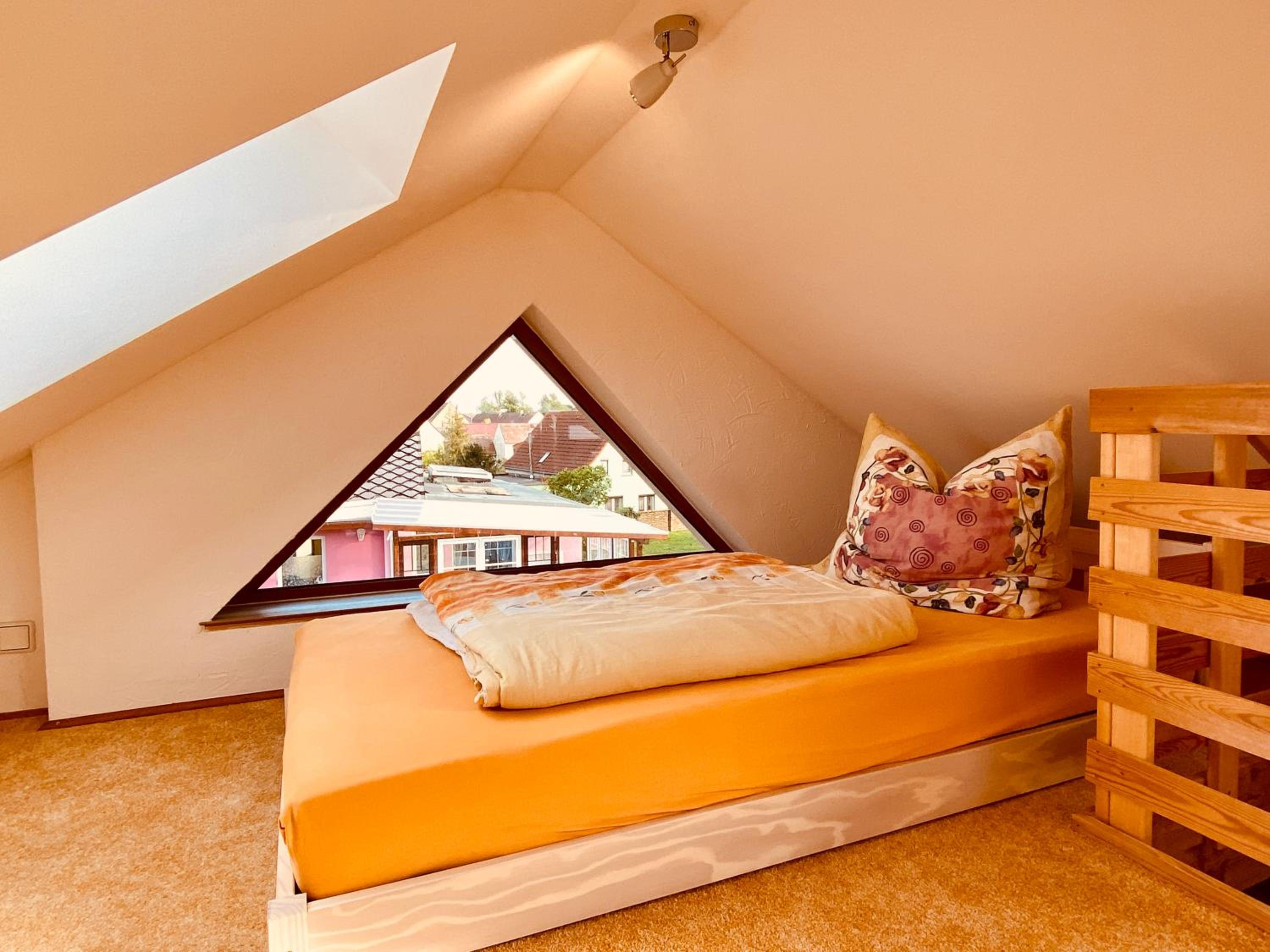 Family Suite with Balcony - Photo 2