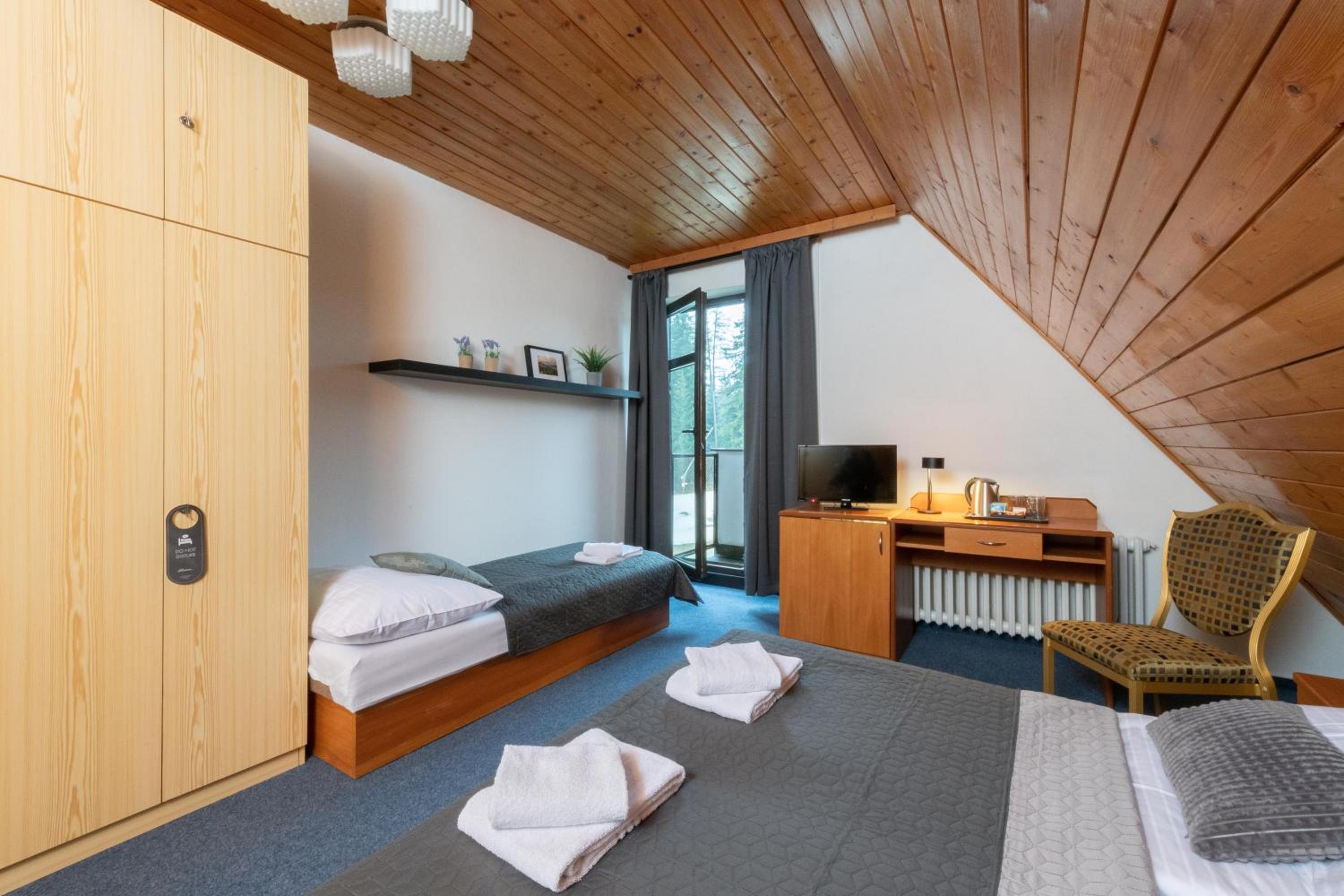 Triple Room with Balcony photo 1