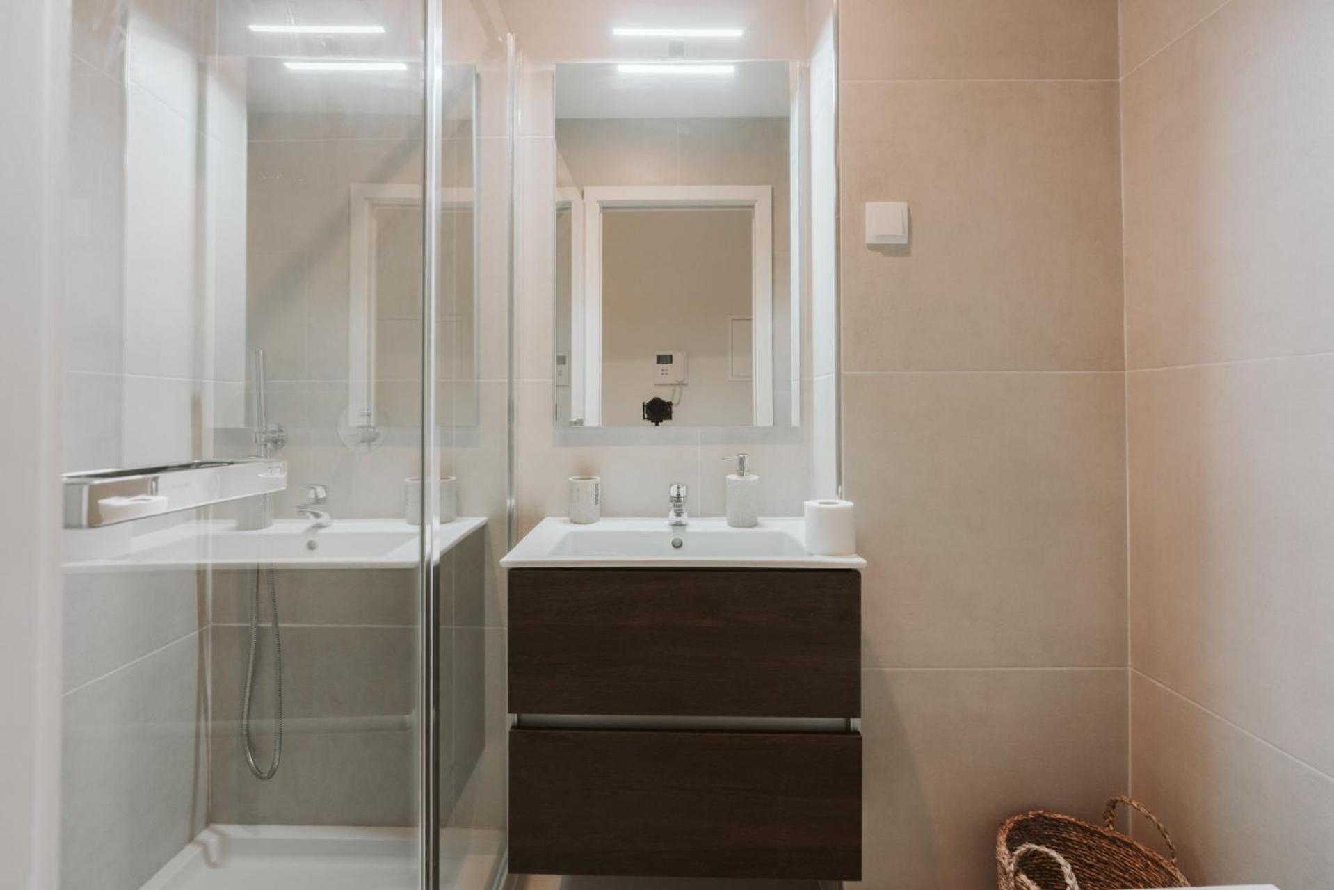 Standard Apartment - Photo 6