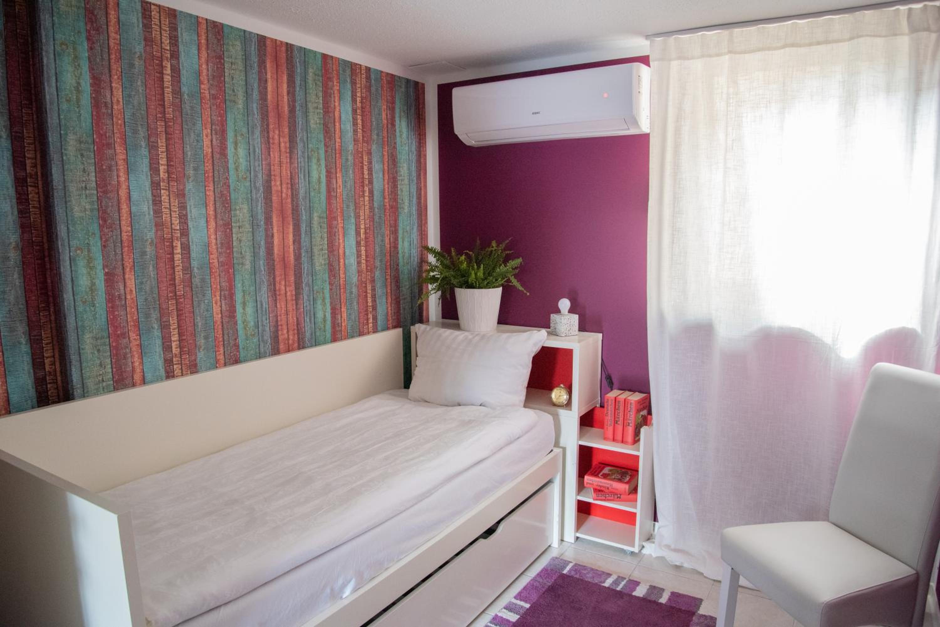 Small Single Room