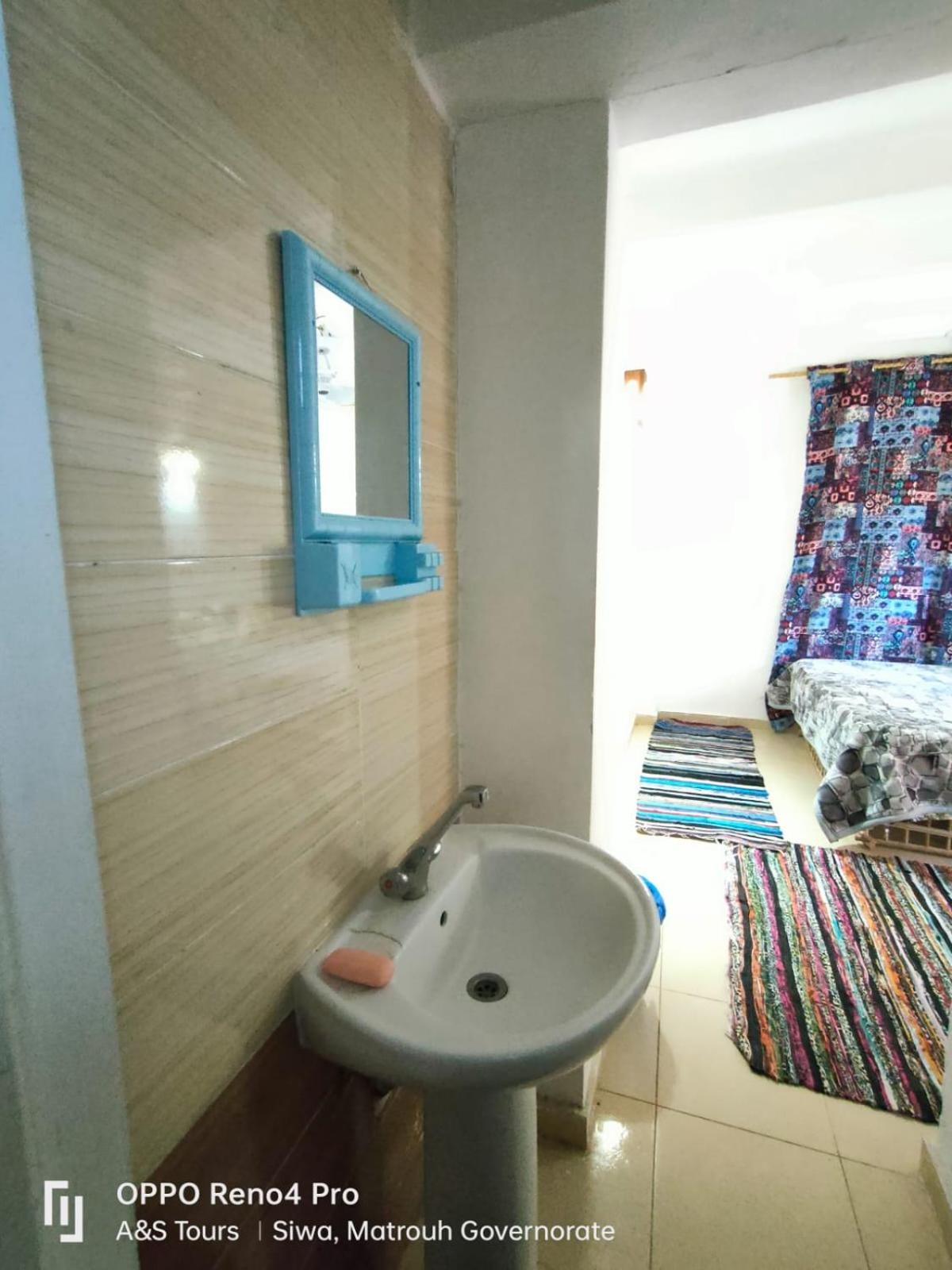 Double Room with Private Bathroom photo 3