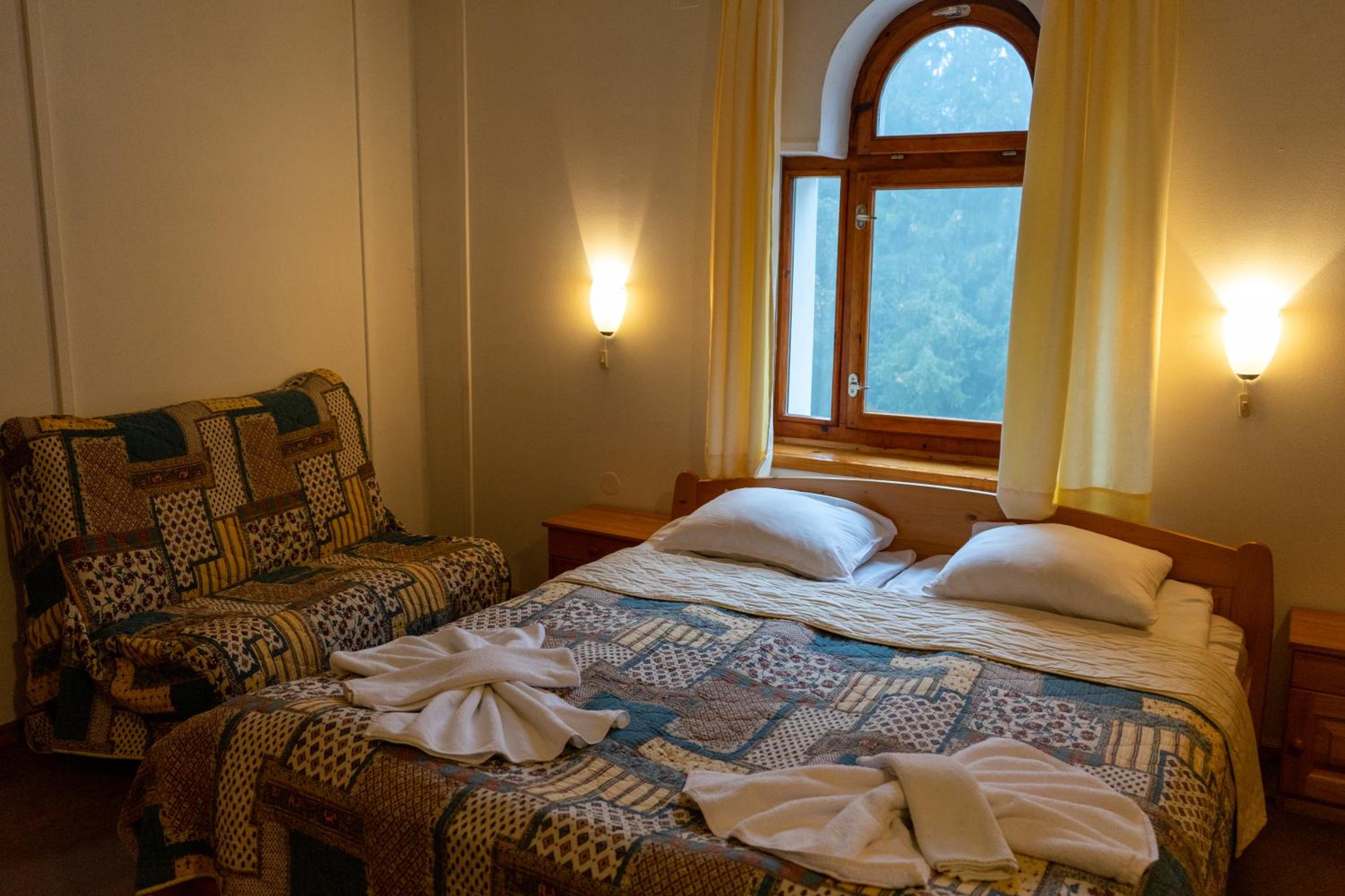 Double or Twin Room - Photo 1