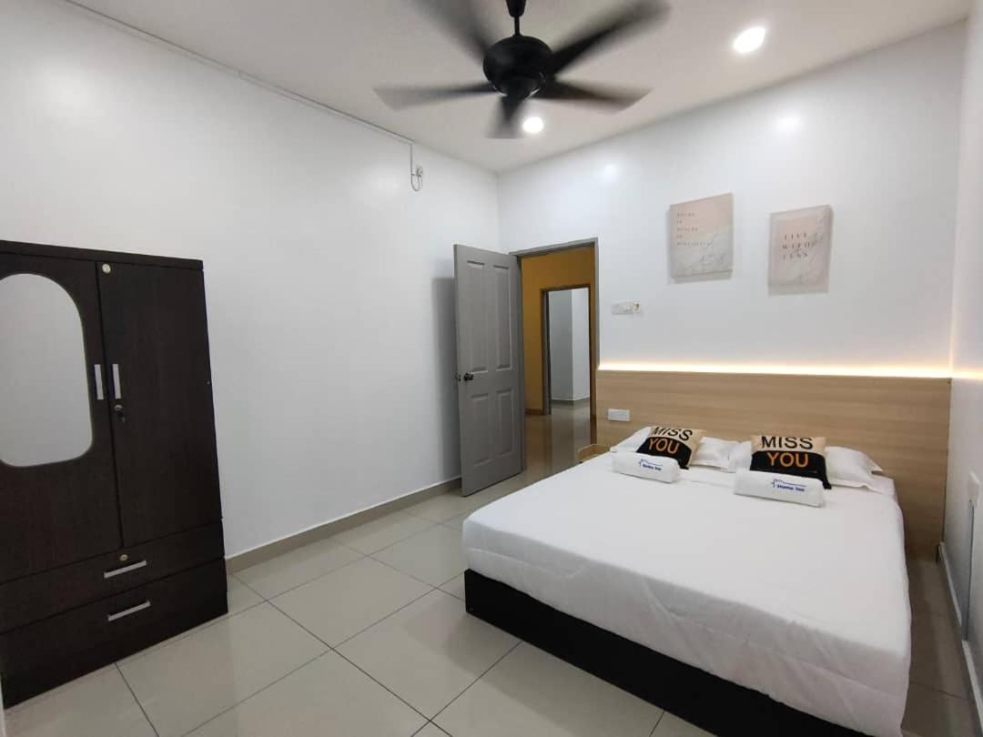 Villa photo 2
