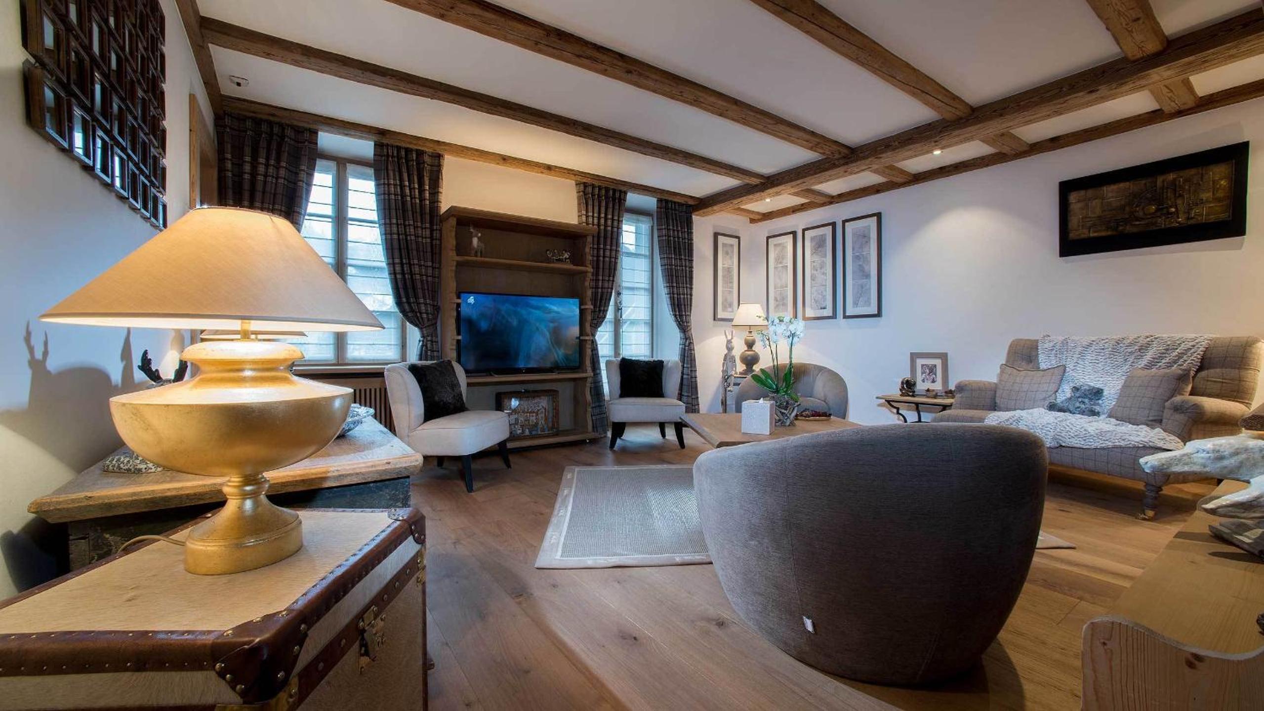 Suite 16 - Photo 3