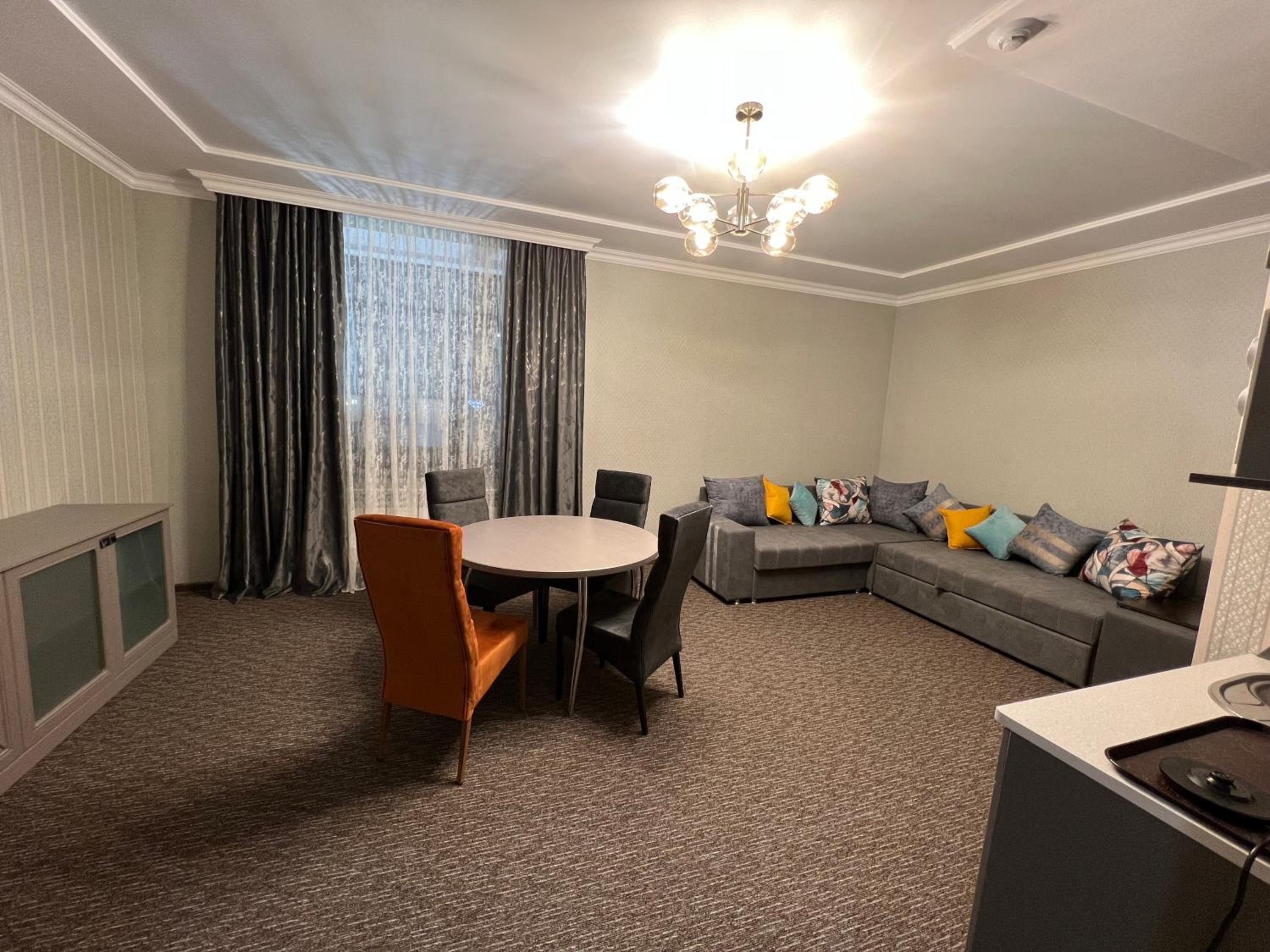 Apartment photo 3