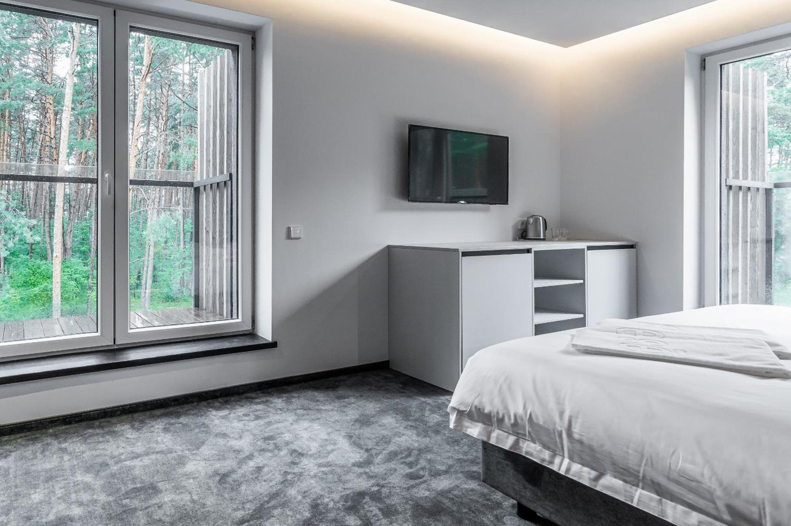Deluxe Double Room with Balcony - Photo 2