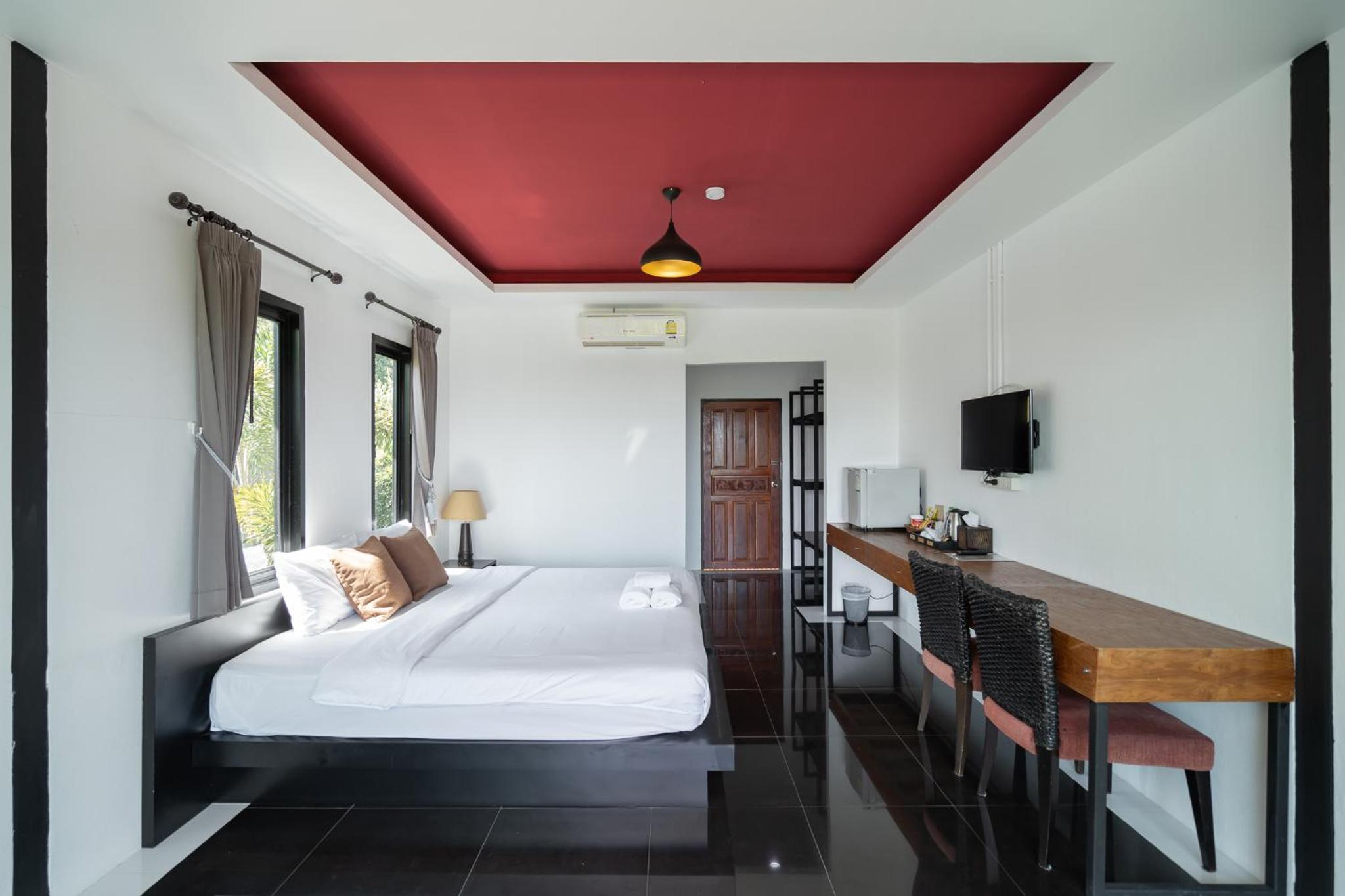 Double Room with Balcony - Photo 5