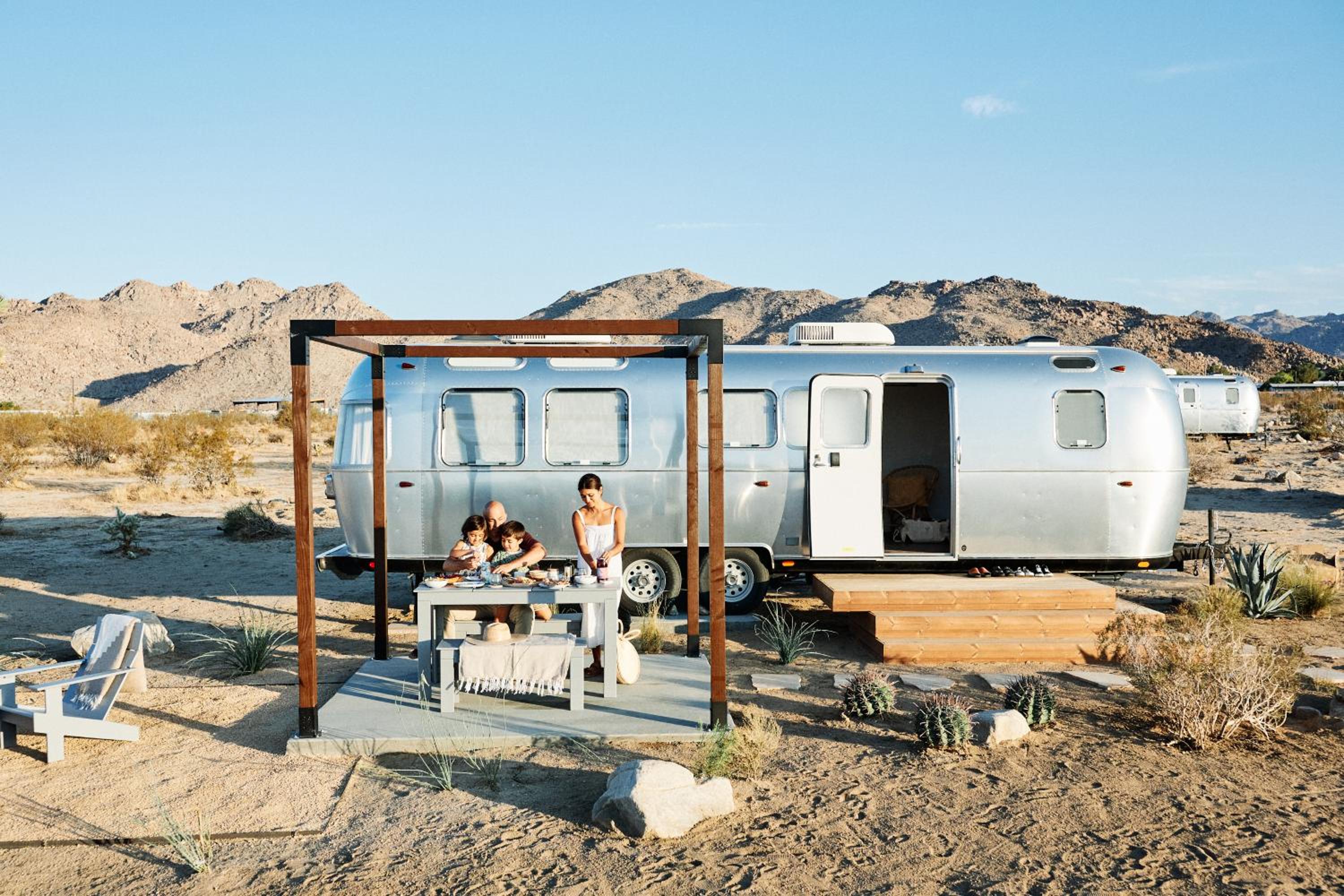 Premium Airstream Suite - Photo 15