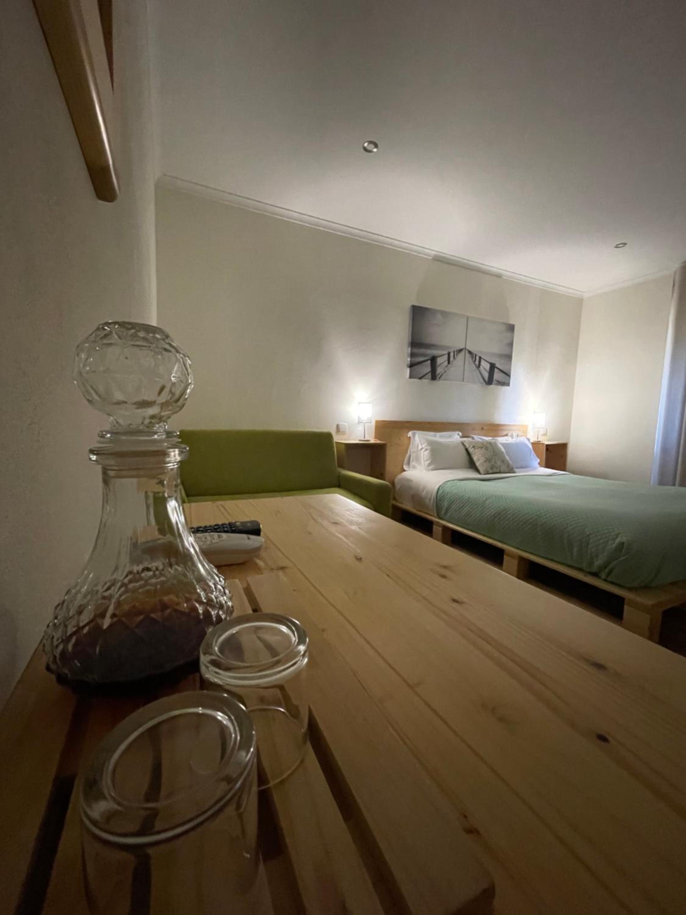 Suite - Photo 1