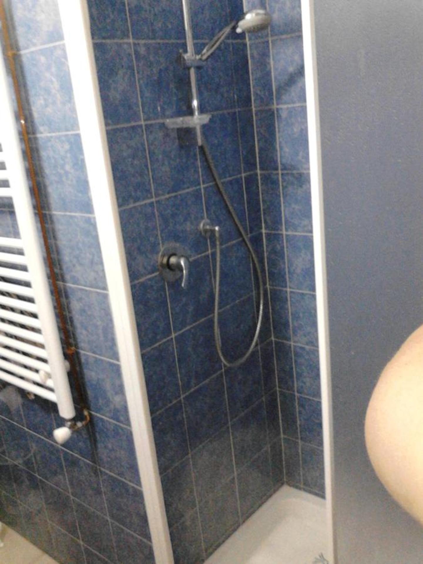 Double Room with Private Bathroom - Photo 9