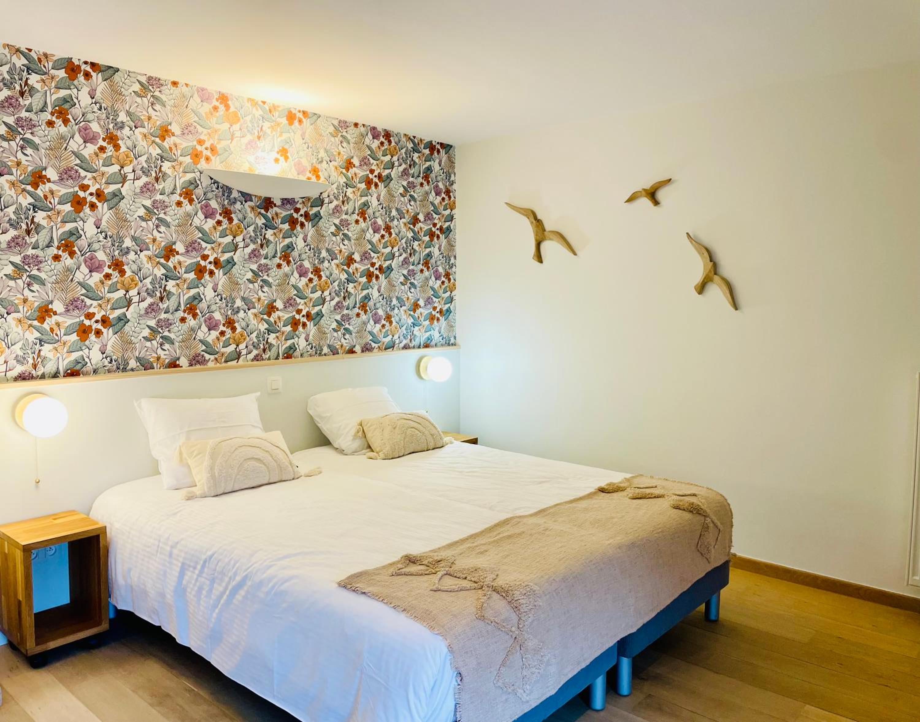 Deluxe Double Room with Bath photo 1