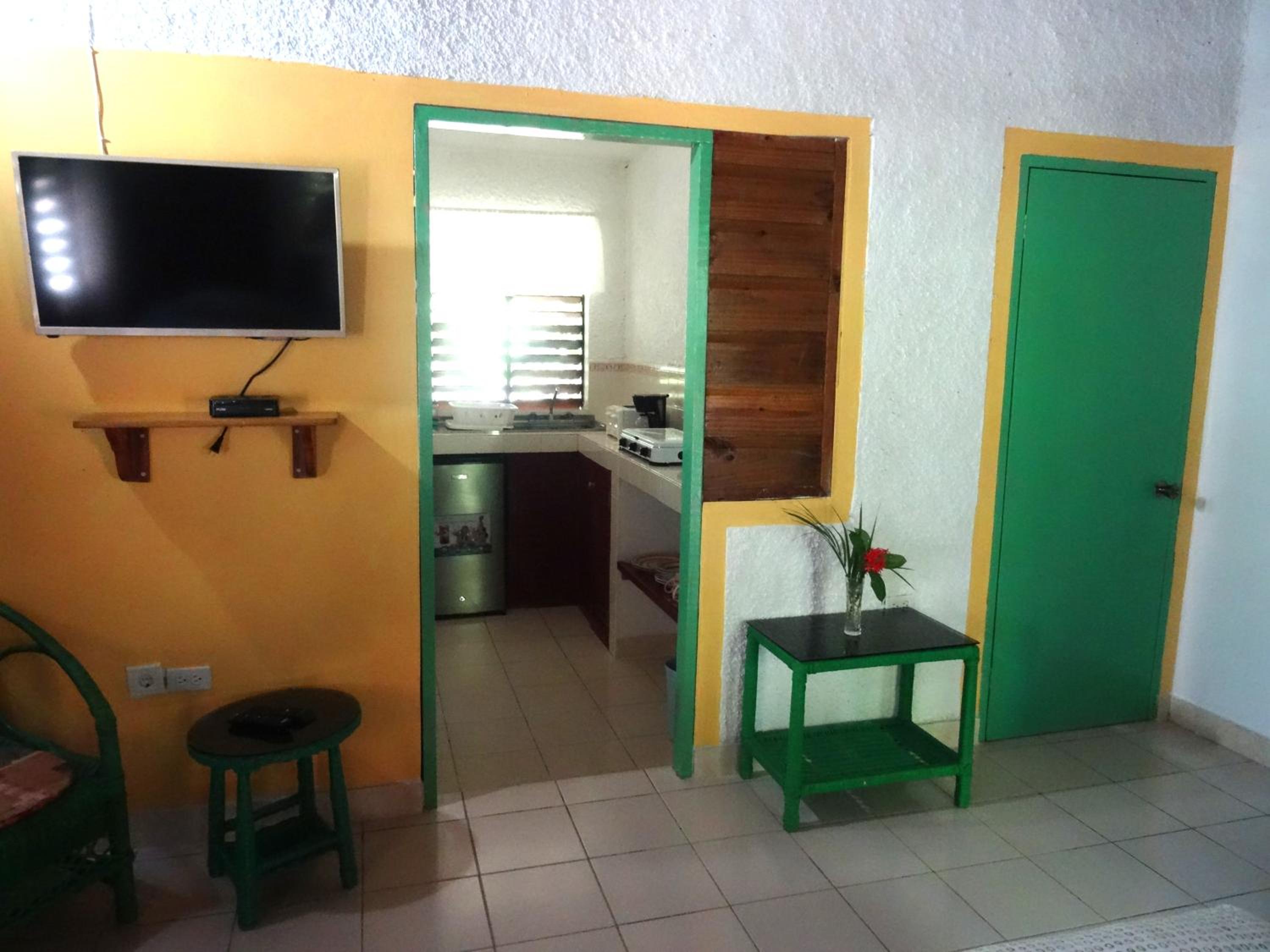 Deluxe Apartment photo 2