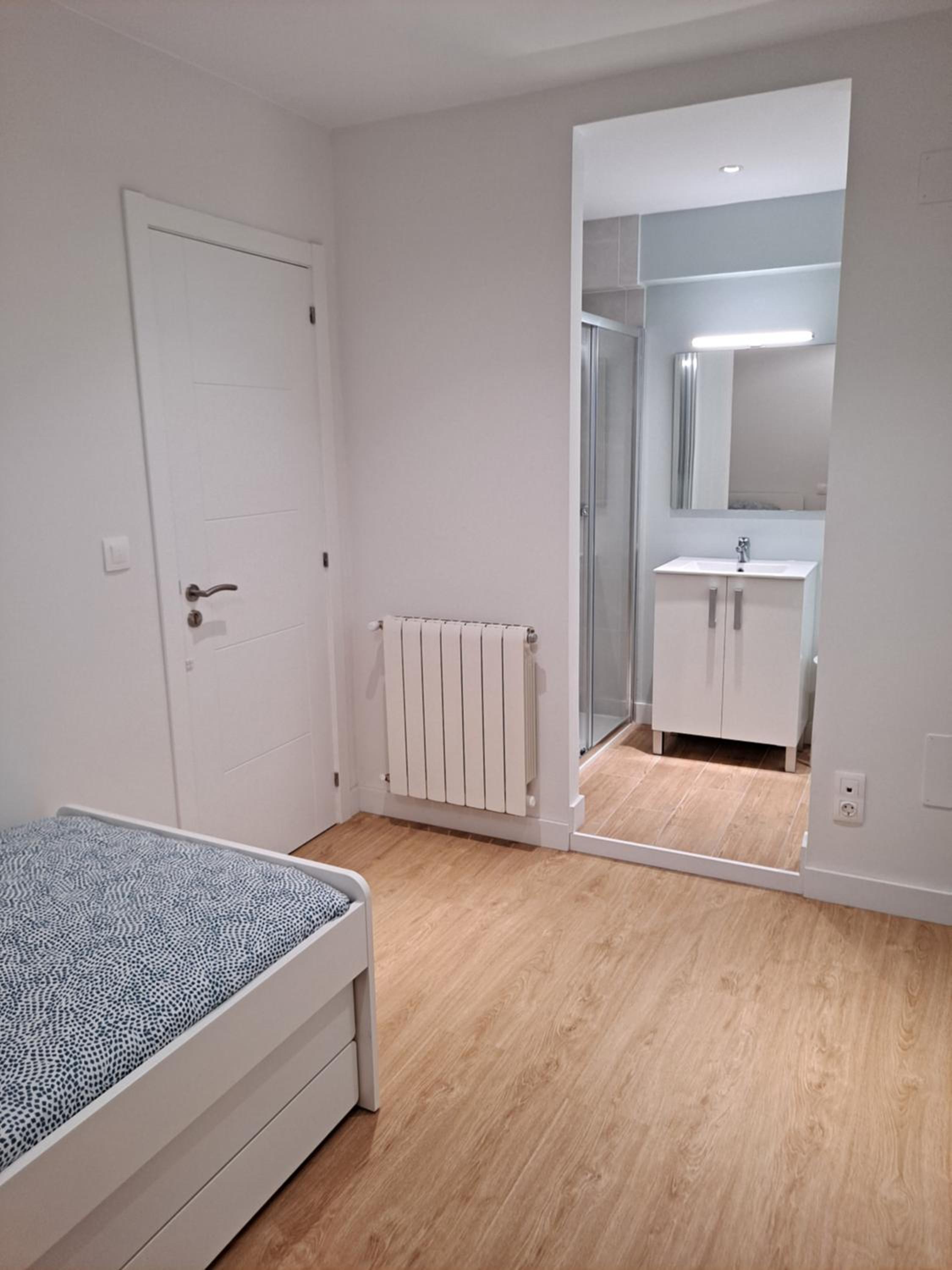 Apartment photo 2