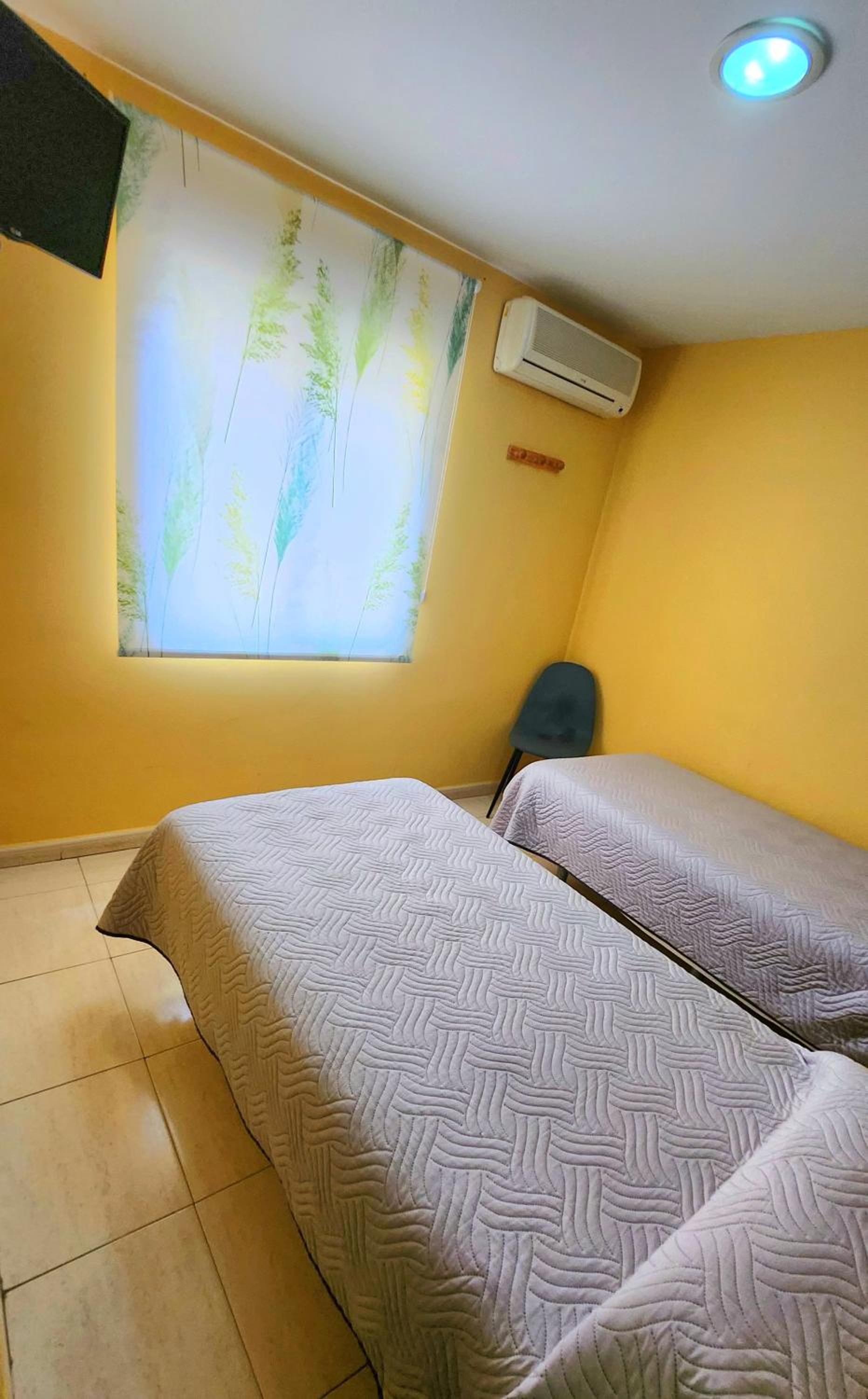 Standard Double Room - Photo 3