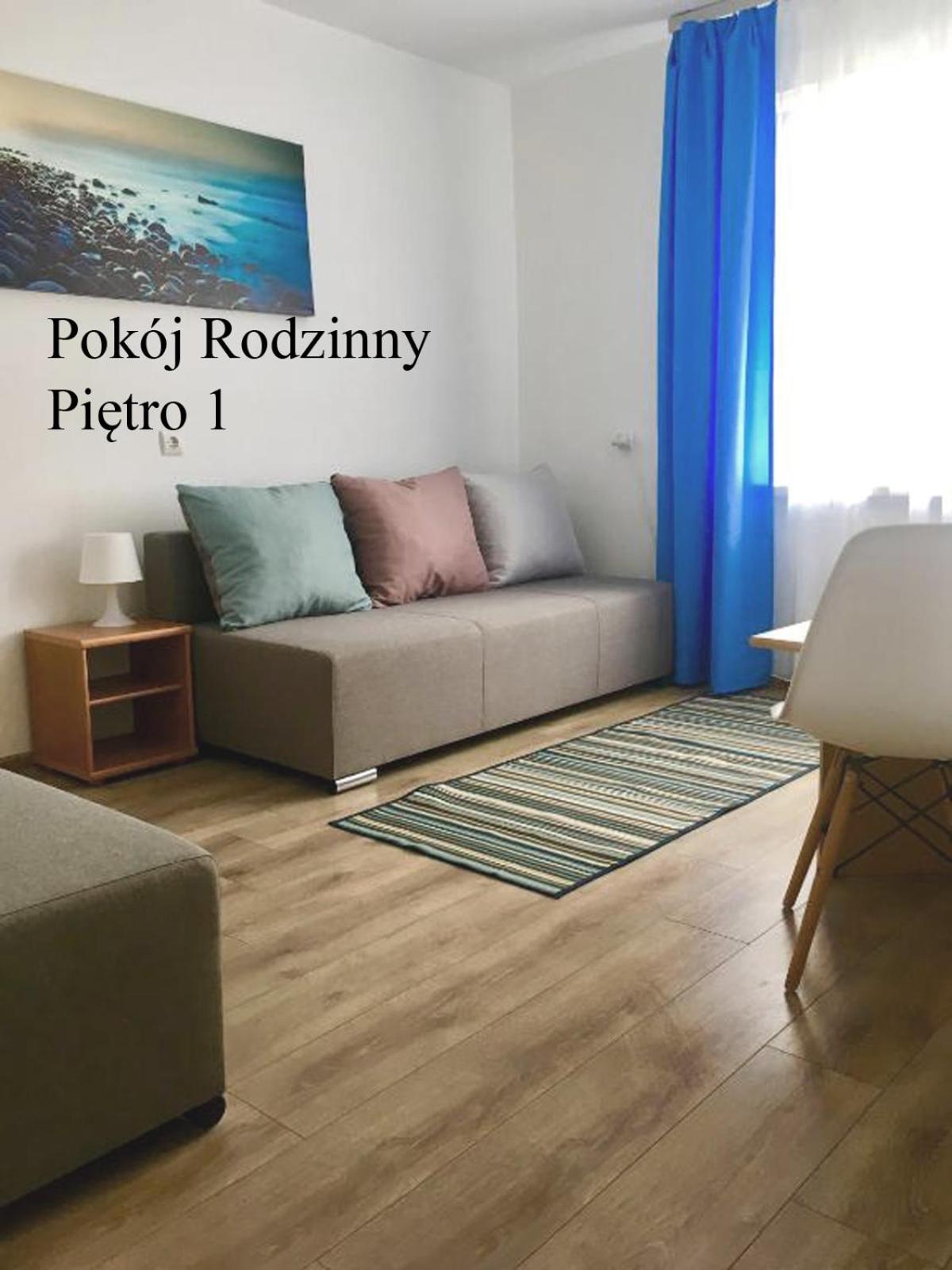 Family Room photo 3