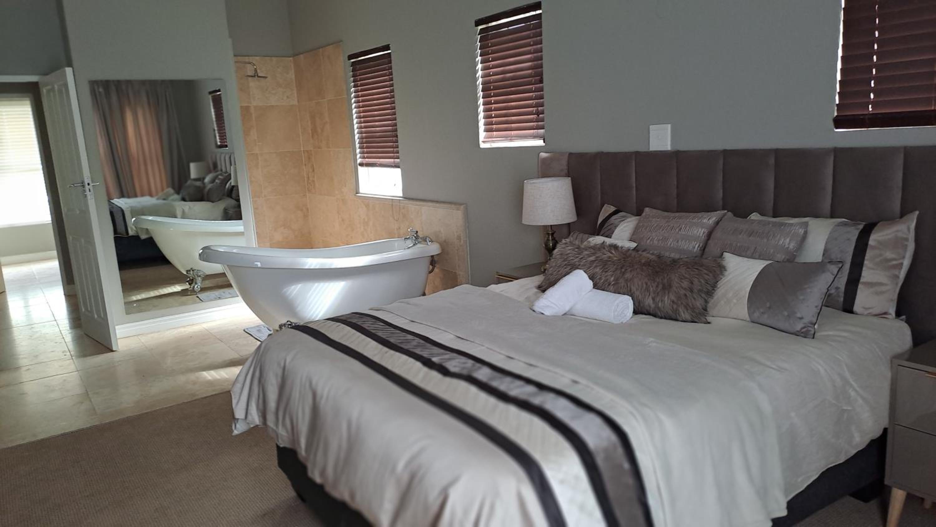Villa photo 1