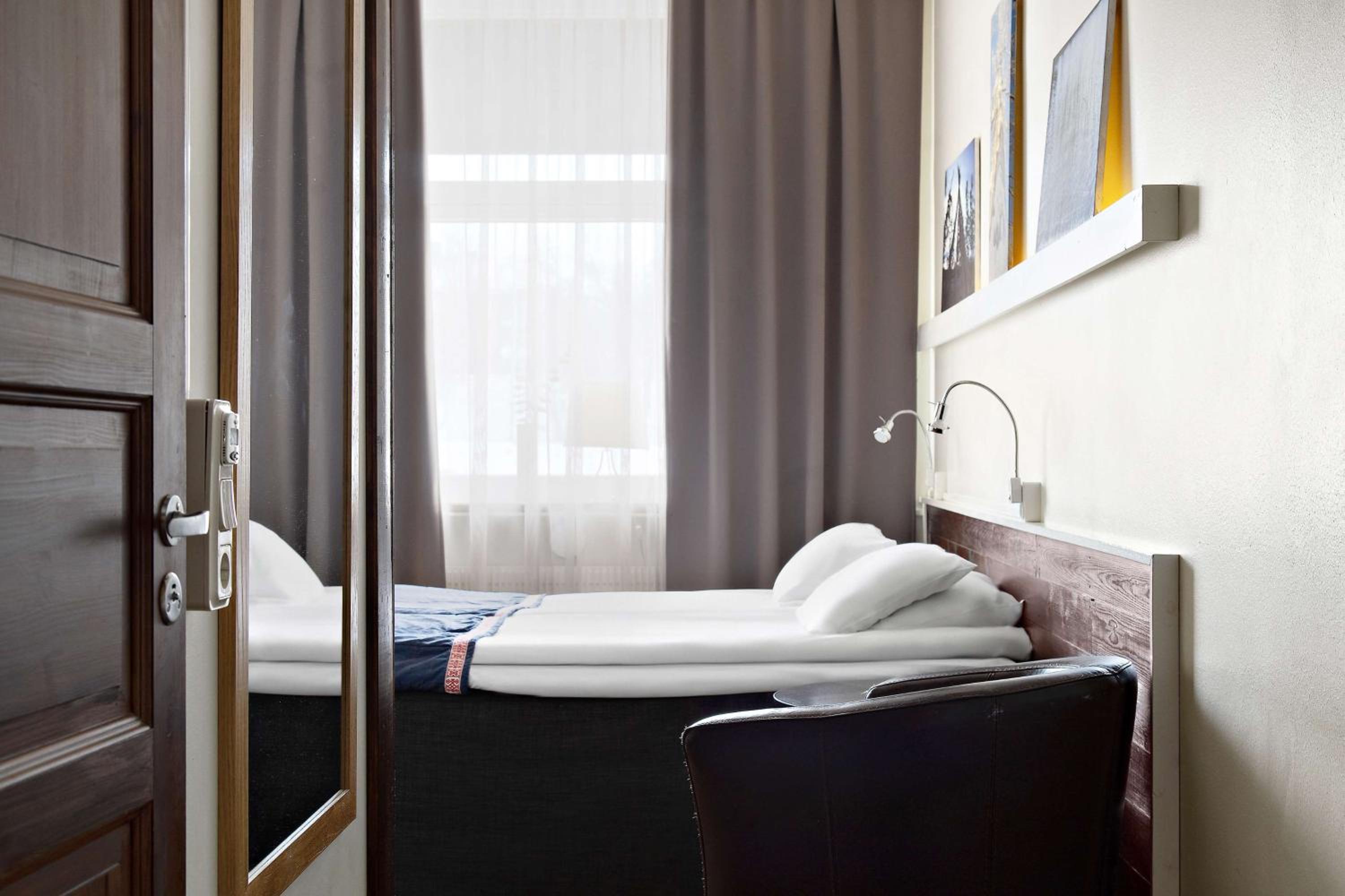 Available room