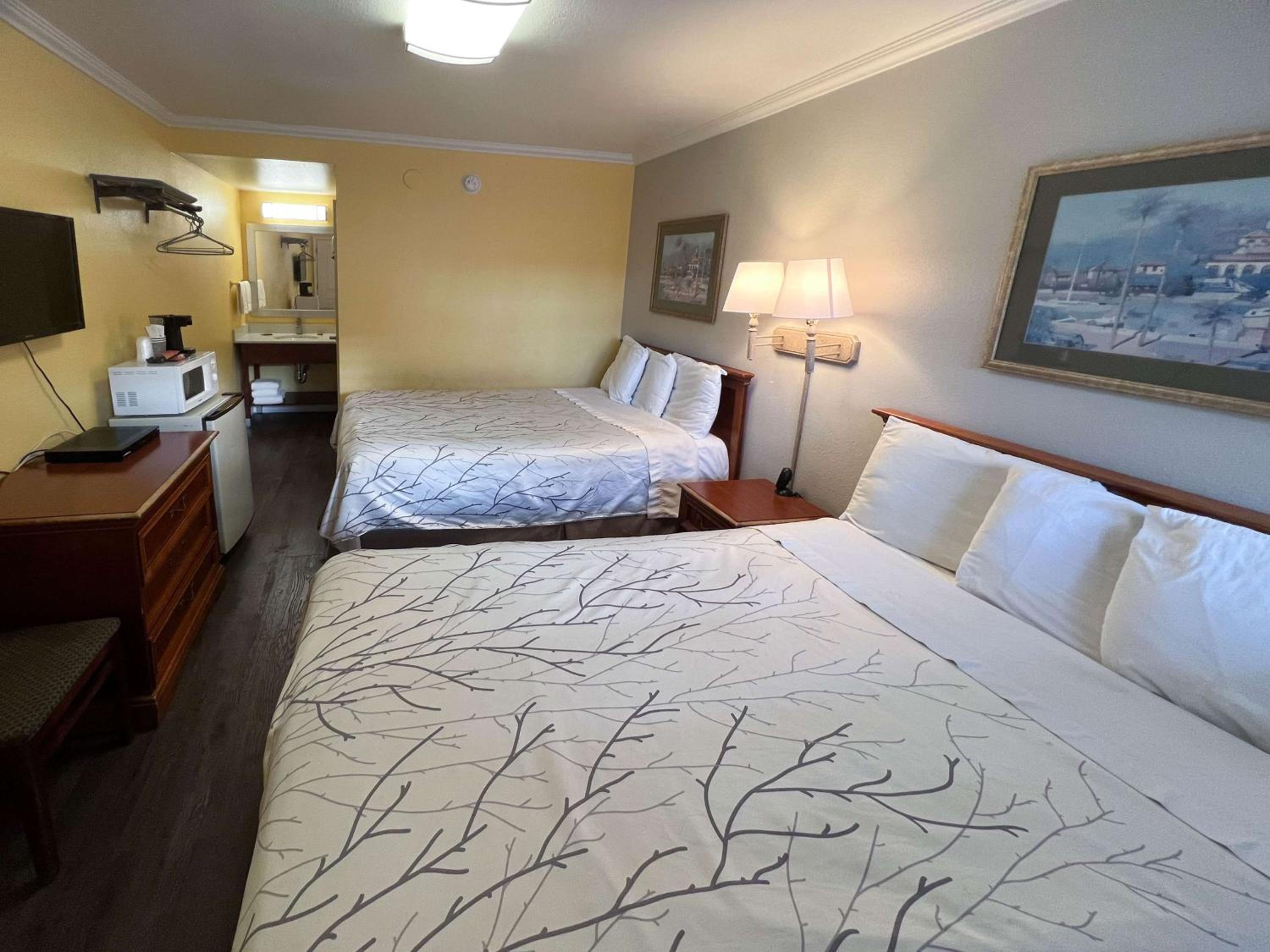 Comfort Triple Room - Non-Smoking photo 2